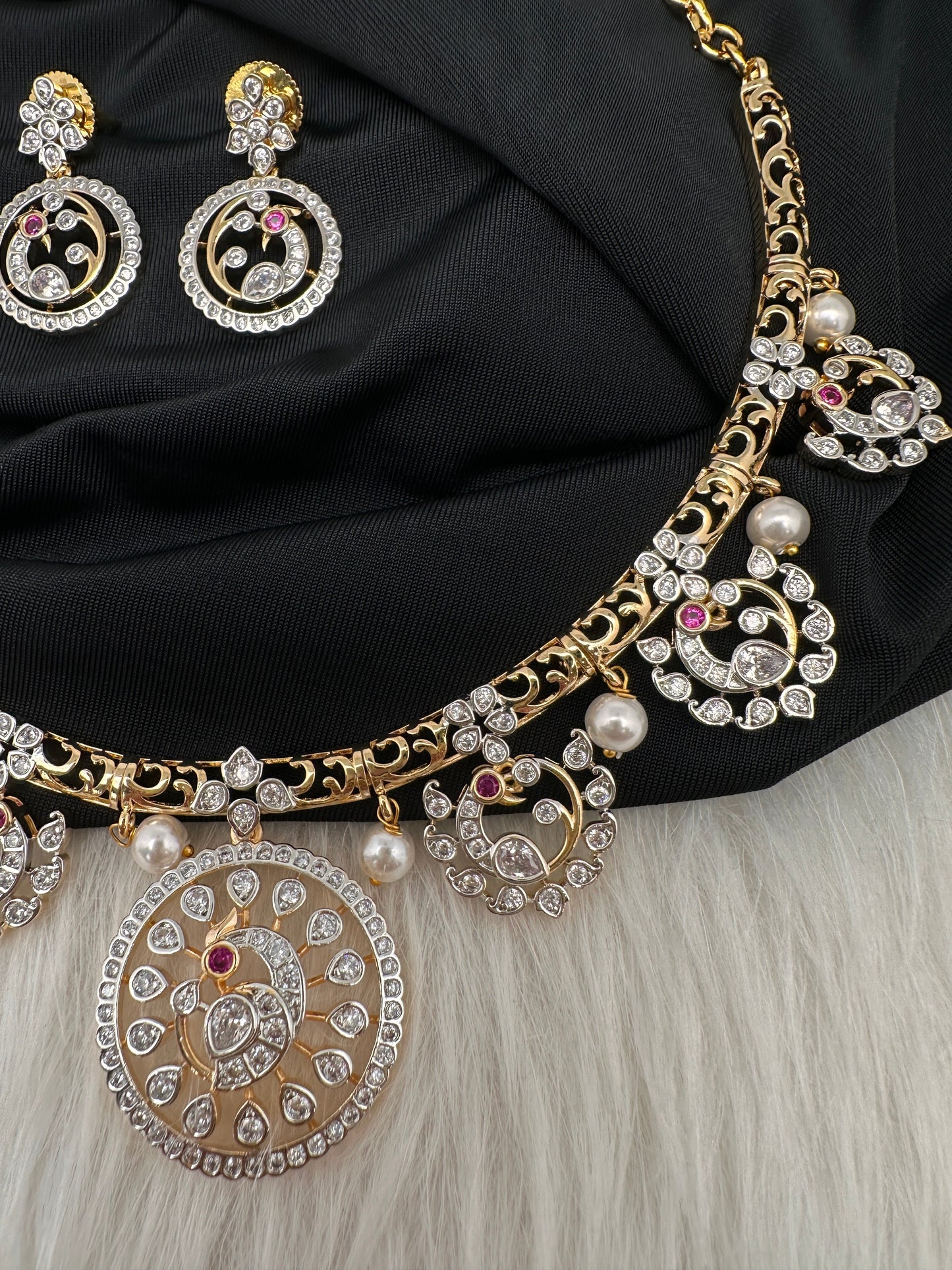 AD Peacock Kanthi Short Necklace