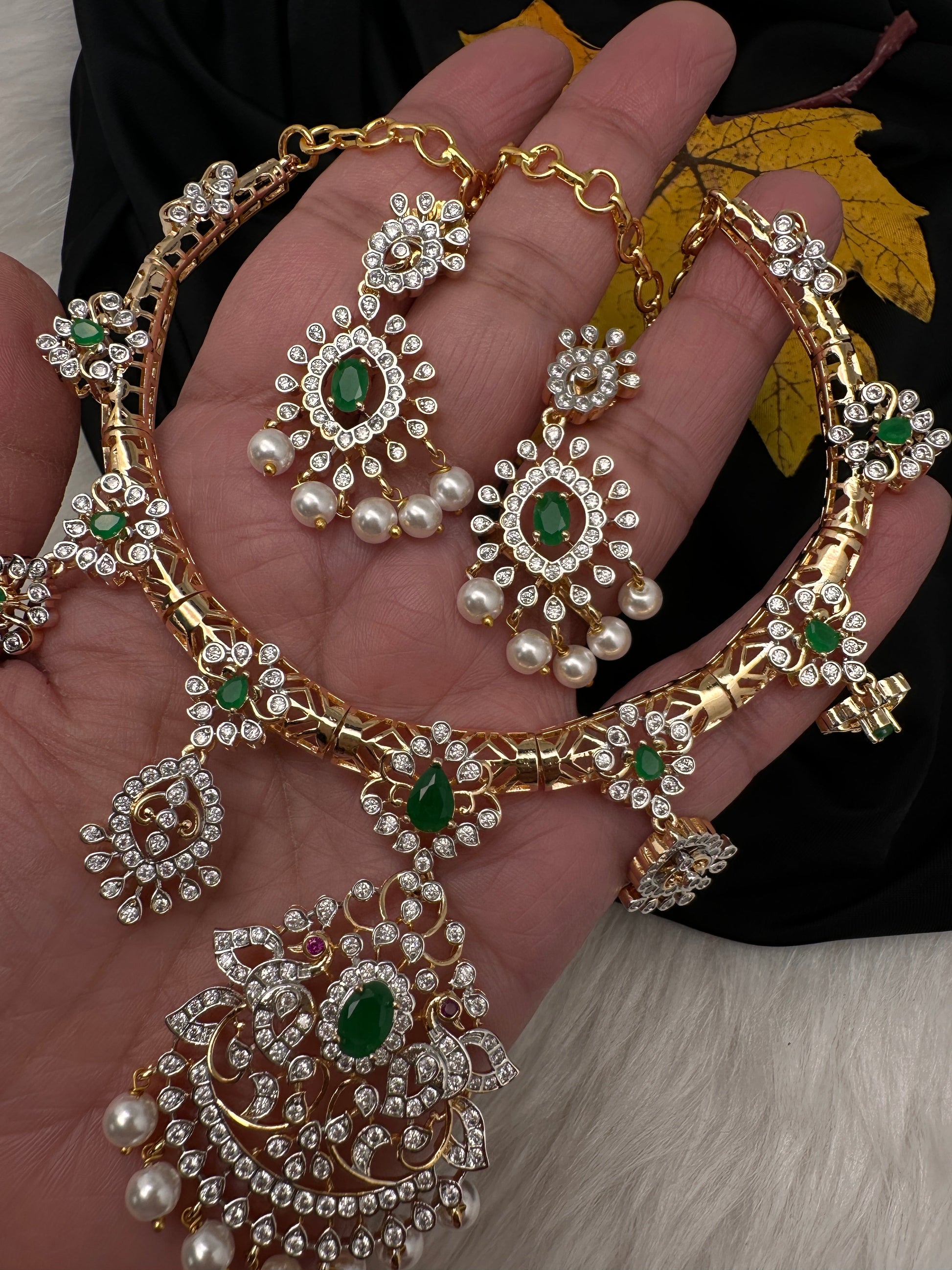 AD  Kanthi Short Necklace - Purple