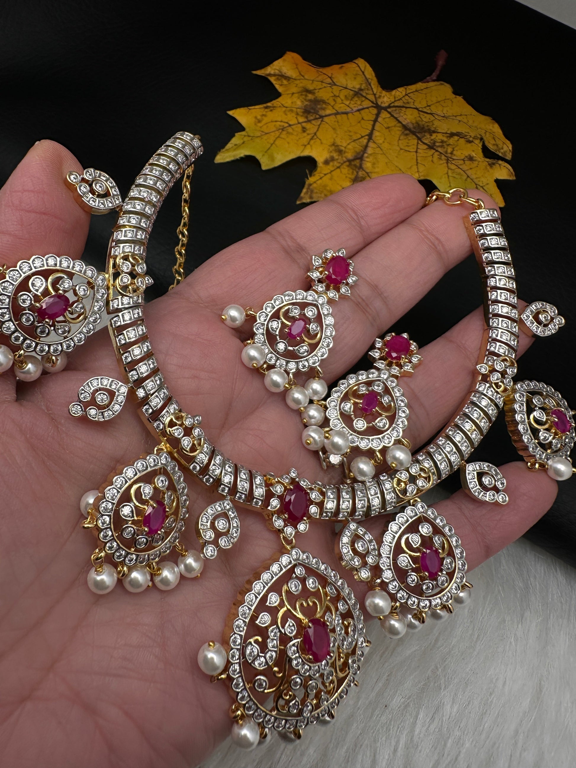 AD  Kanthi Short Necklace - Red