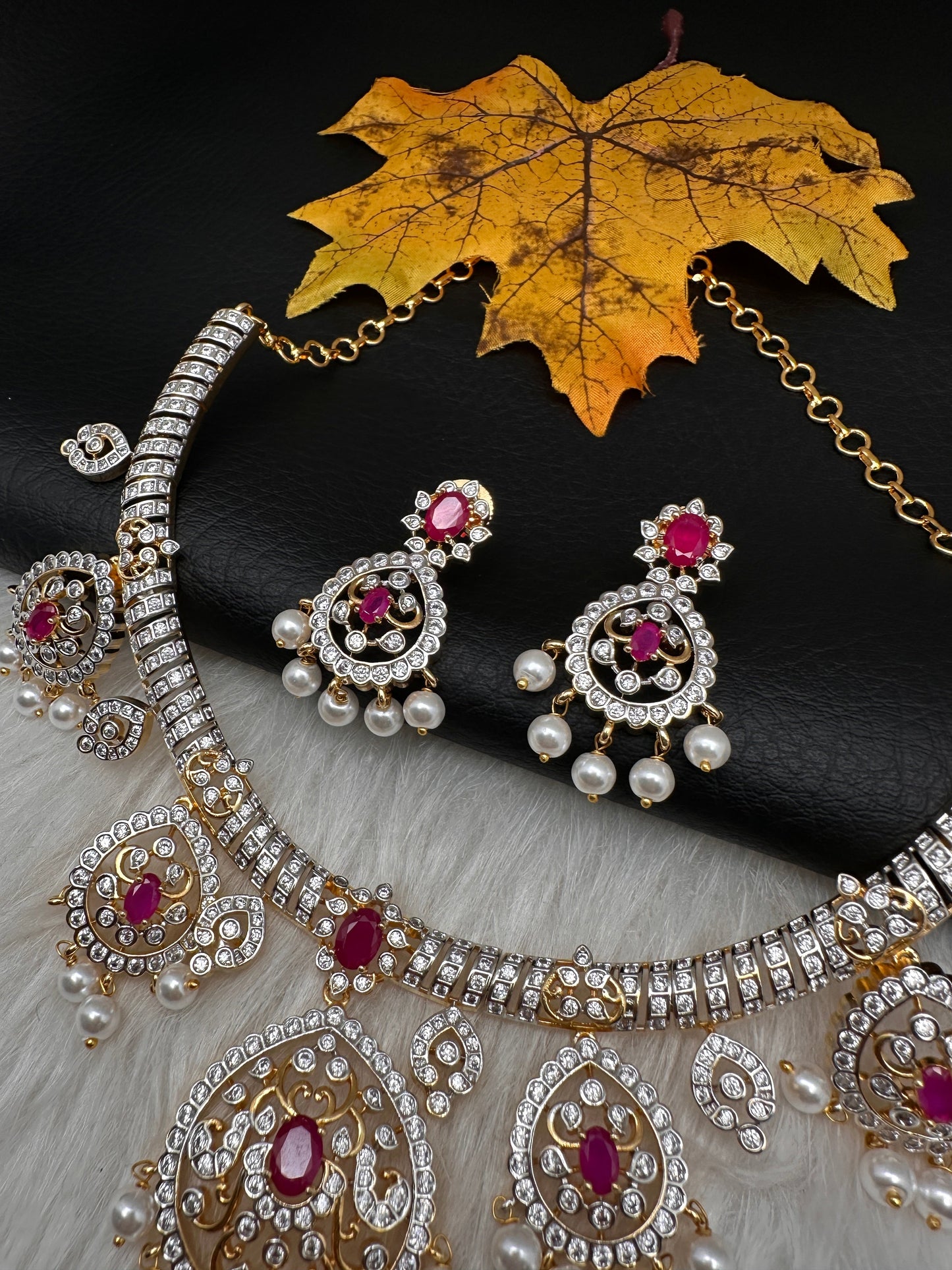 AD  Kanthi Short Necklace - Red