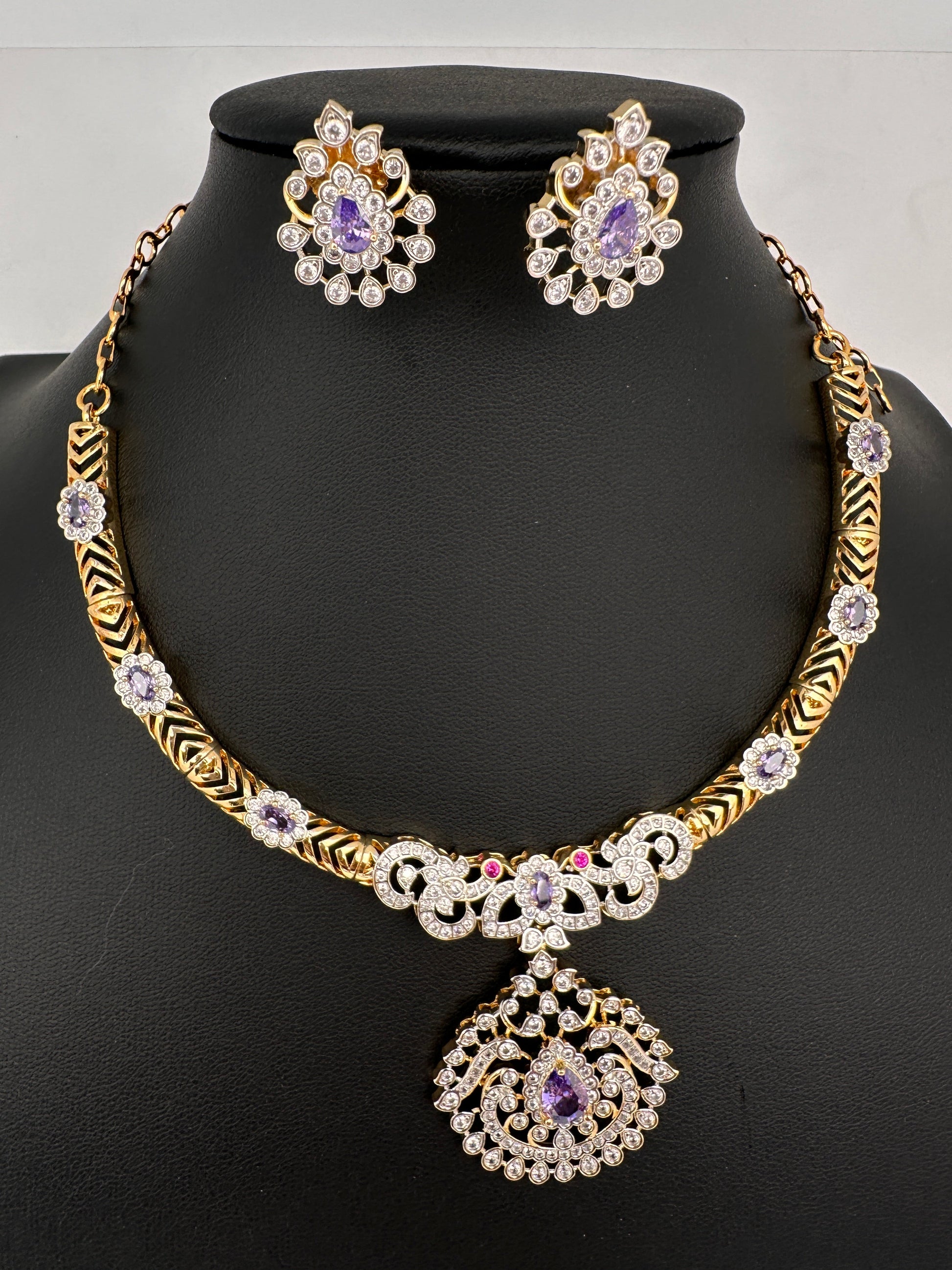 AD  Kanthi Short Necklace - Purple