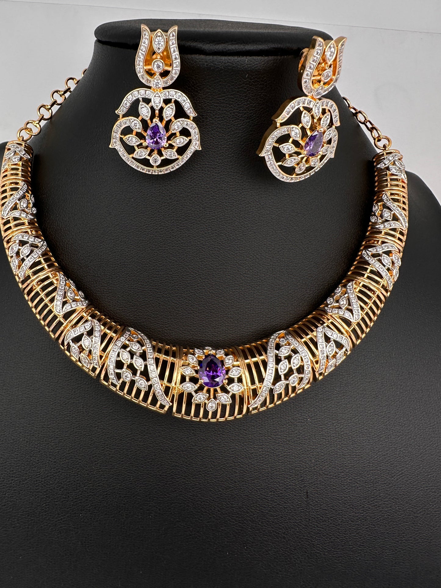AD  Kanthi Short Necklace - Purple