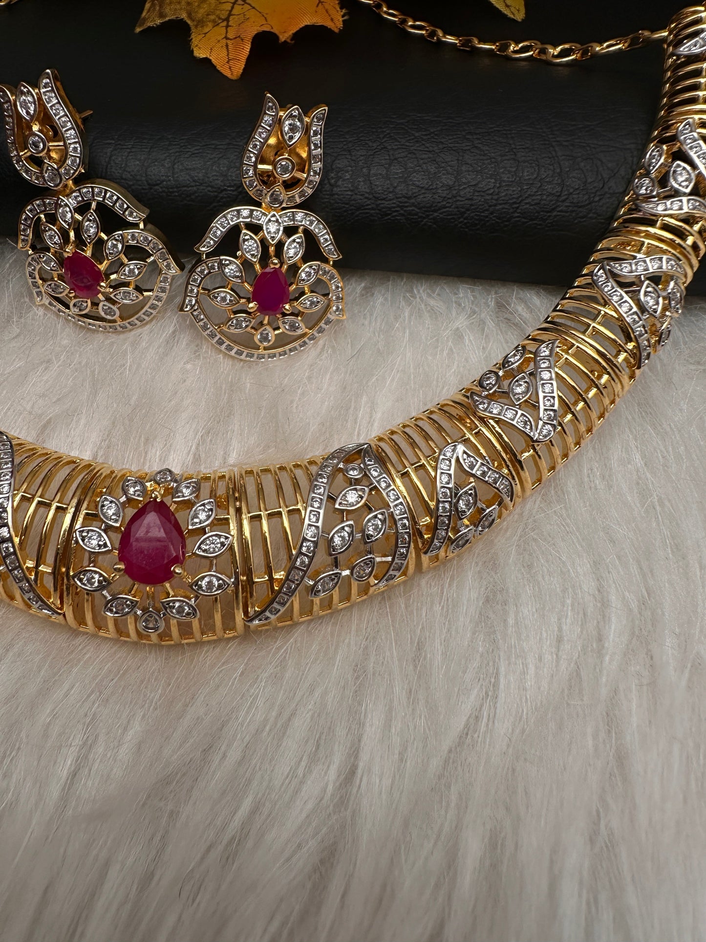 AD  Kanthi Short Necklace - Red