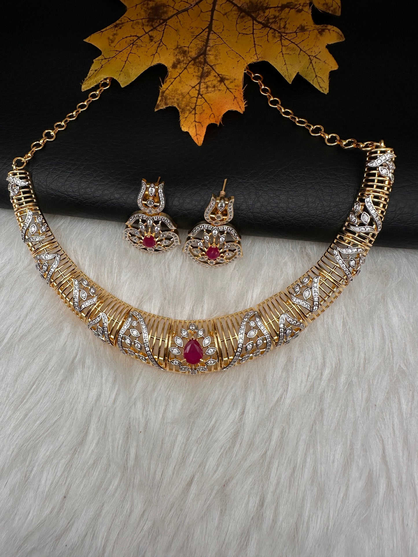 AD  Kanthi Short Necklace - Red