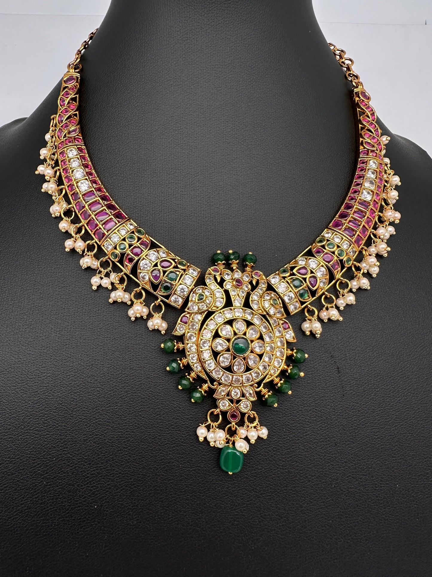 Kempu Matte Kanthi Short Necklace