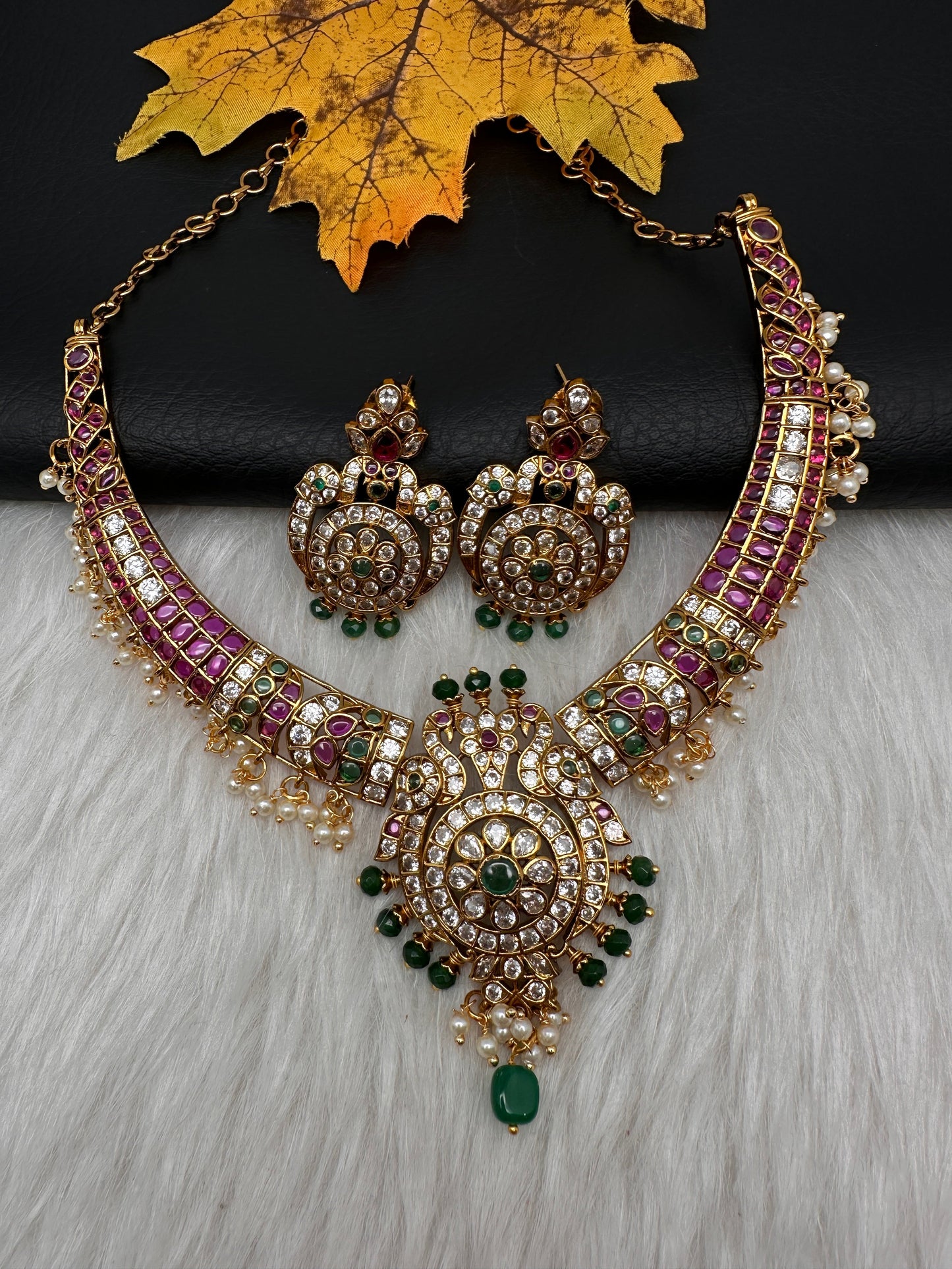 Kempu Matte Kanthi Short Necklace