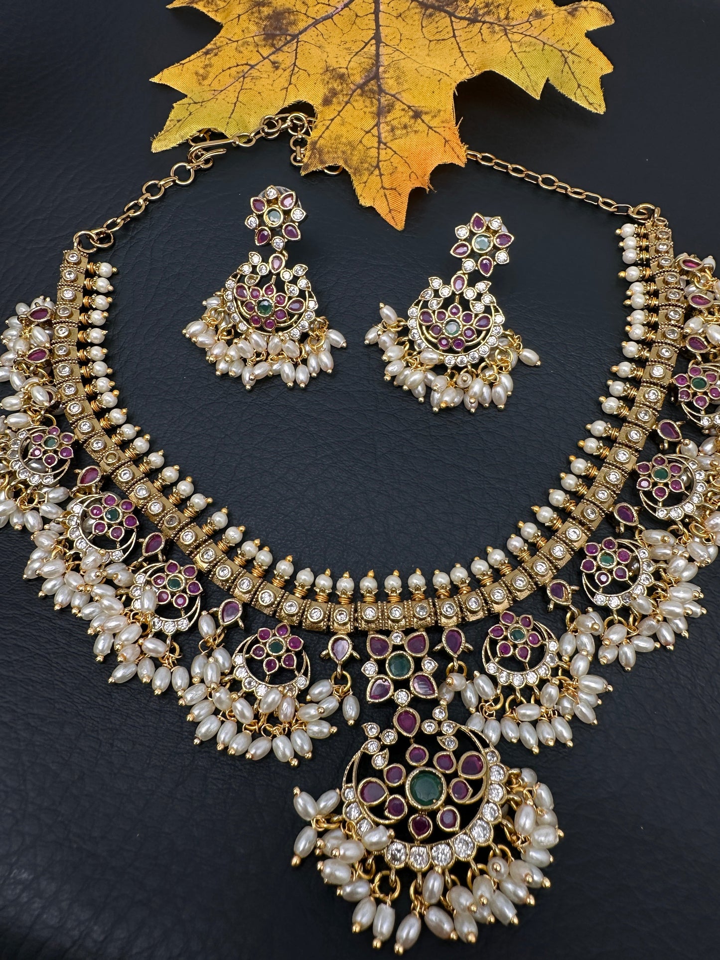 Kempu Matte Rice Pearls Guttapusalu Short Necklace