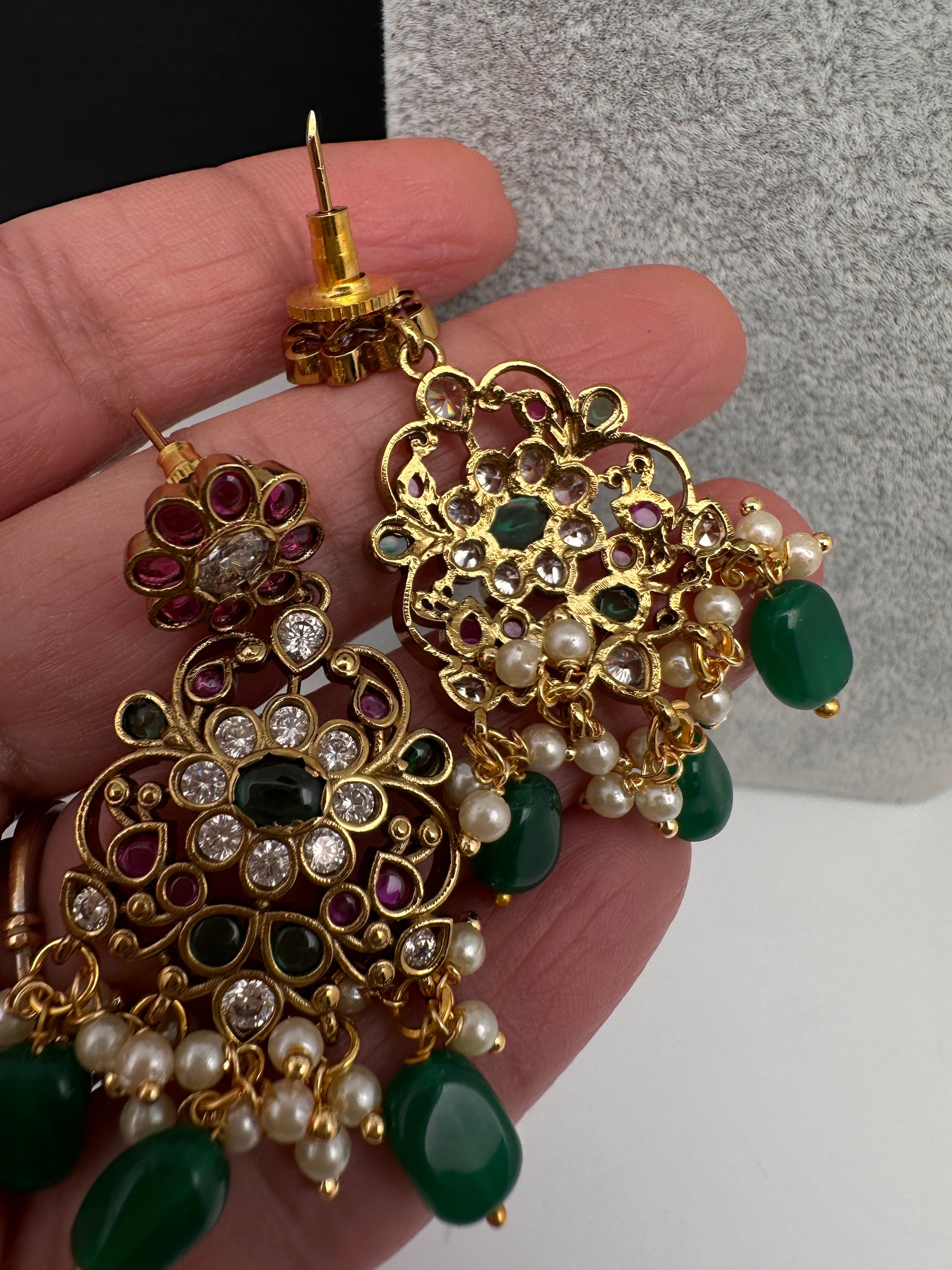 Kempu Matte Color Stone Short Necklace - Green