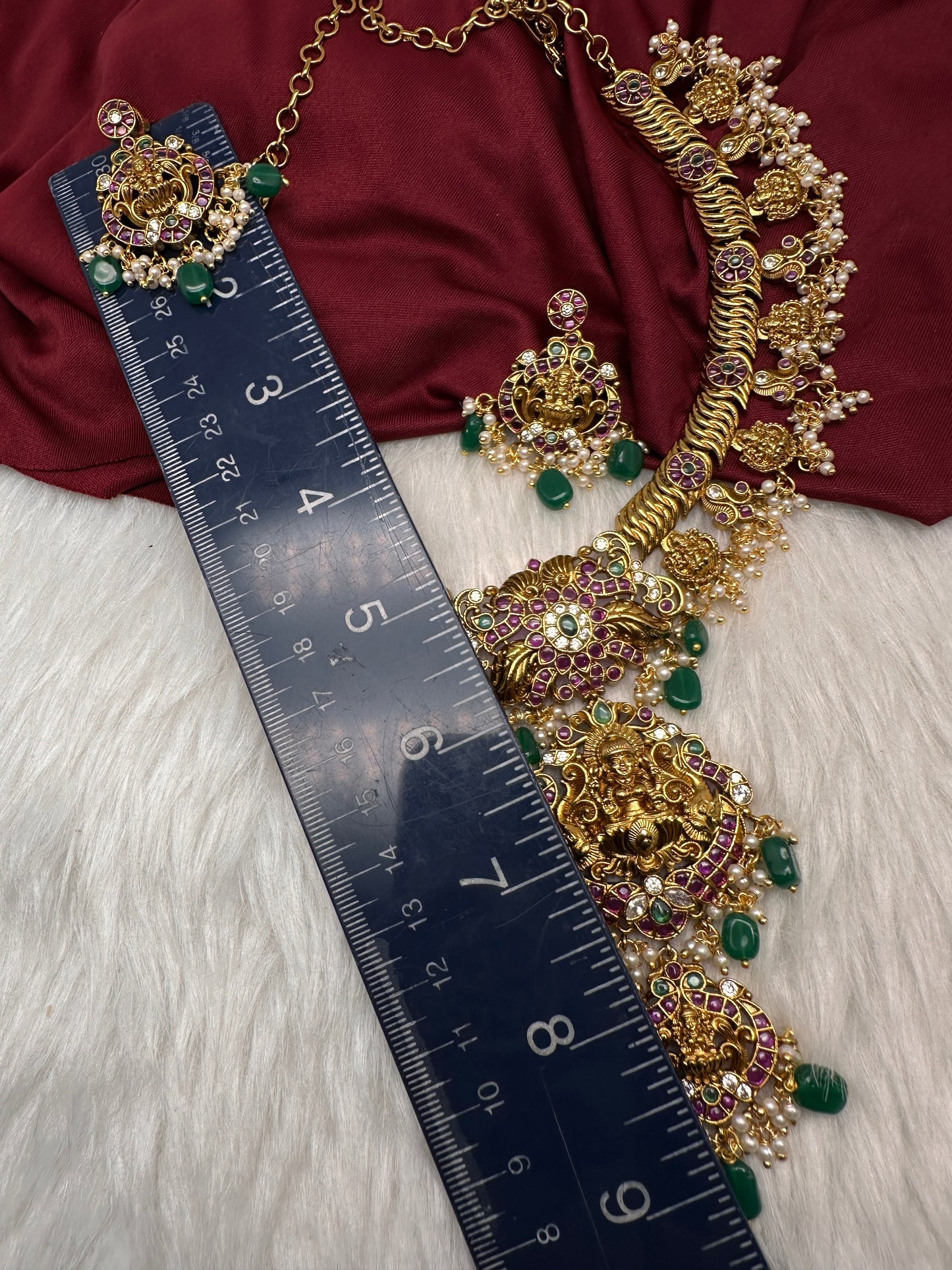 Kempu Matte Goddess lakshmi Jalebi Short Necklace