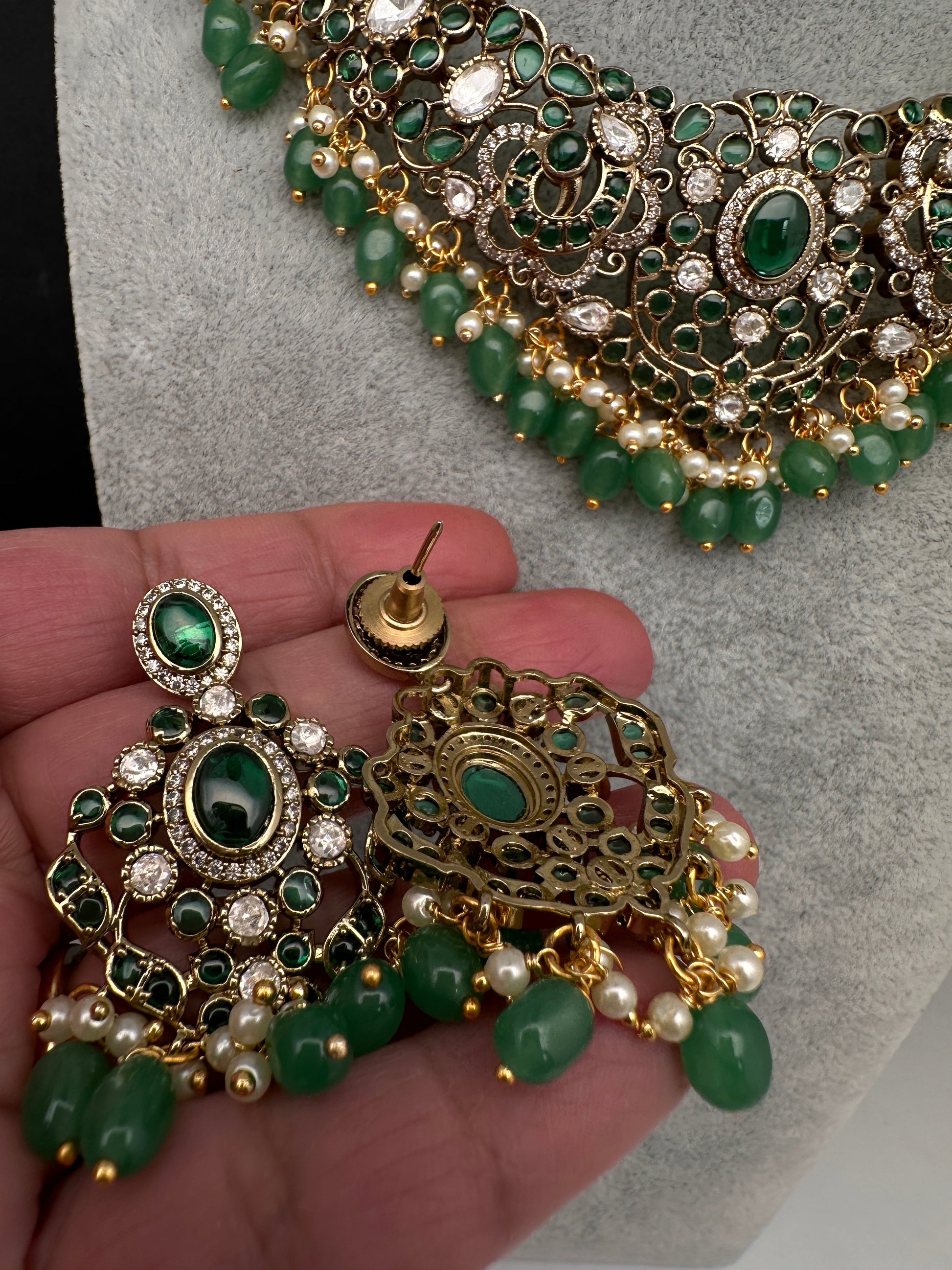 Kempu Matte Heritage Style Ethnic Short Necklace - Green