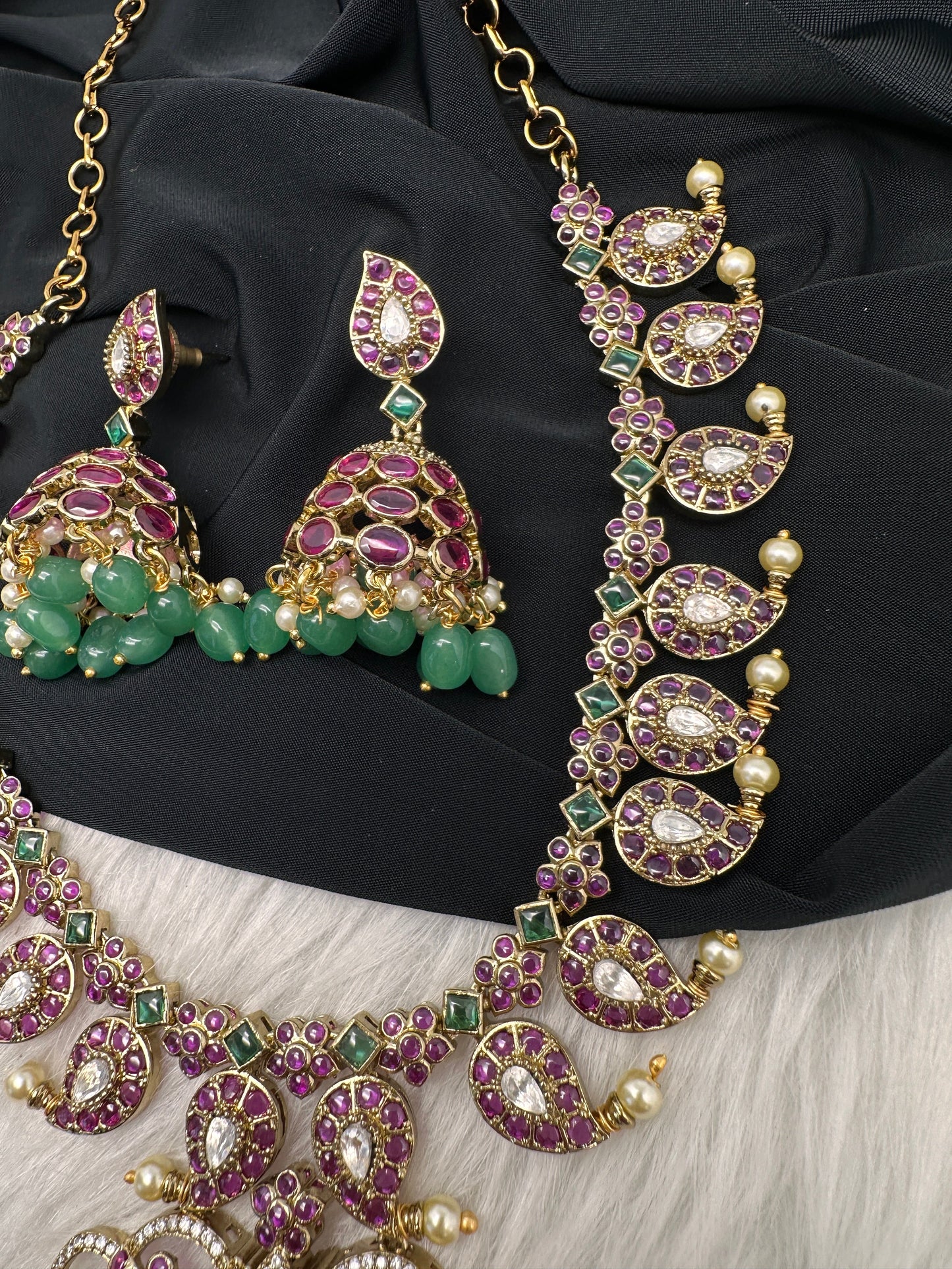 Kempu Matte Mango Short Necklace