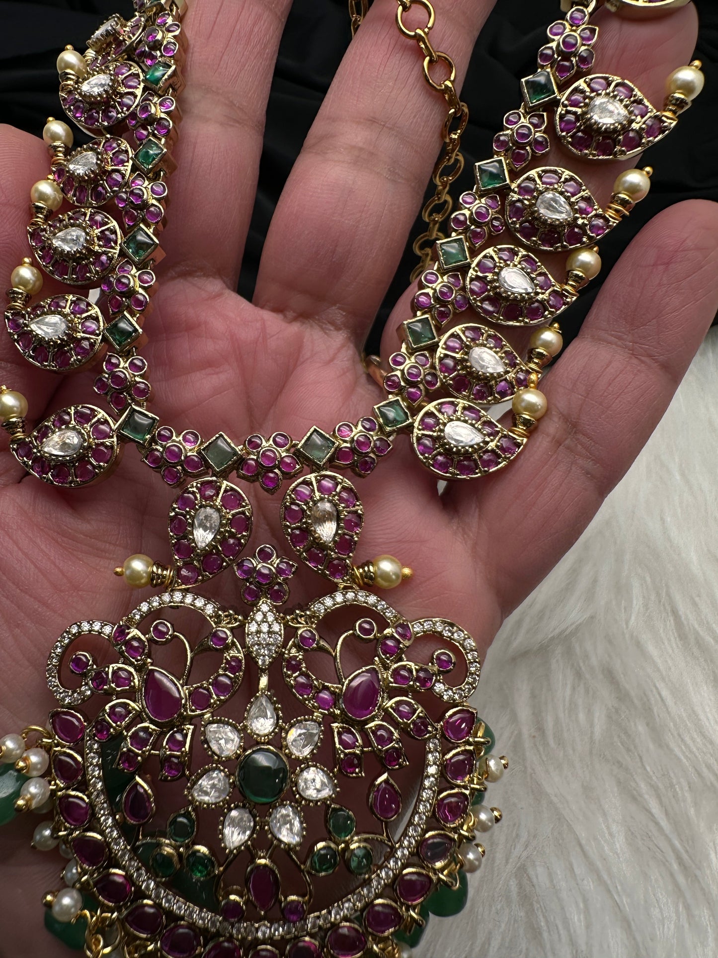 Kempu Matte Mango Short Necklace