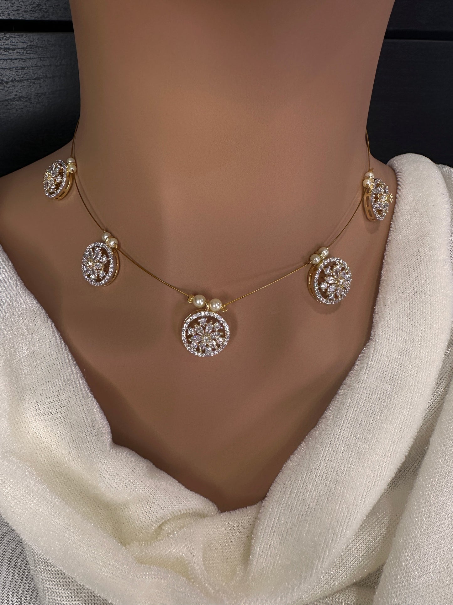 AD Dainty Invisible Short Necklace