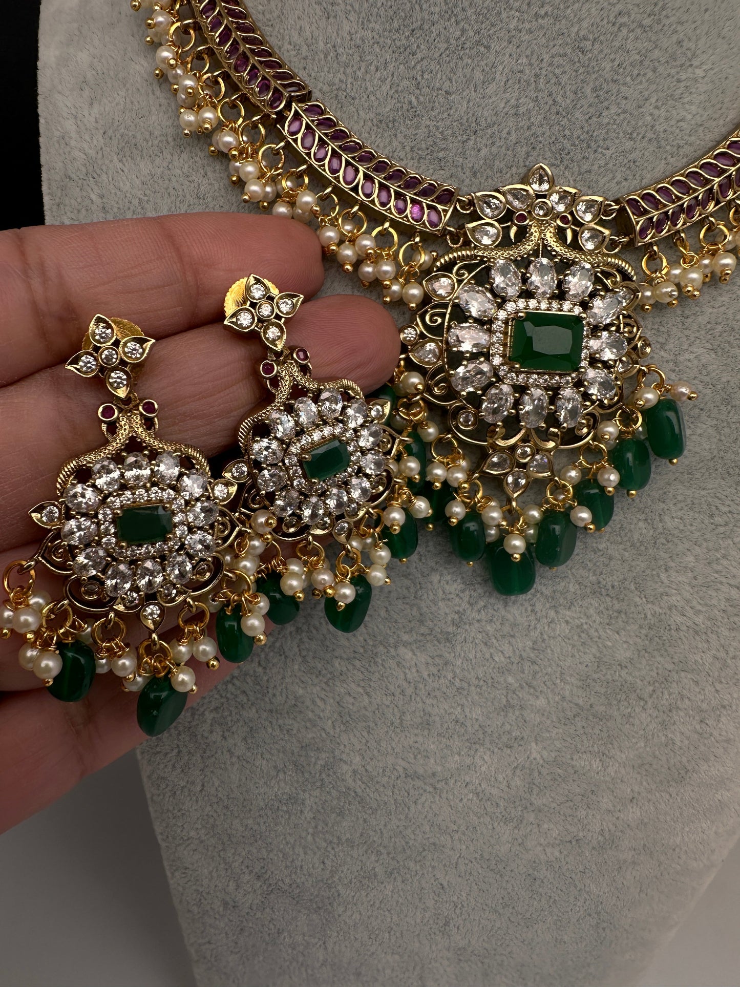 Kemp AD Green Short Necklace