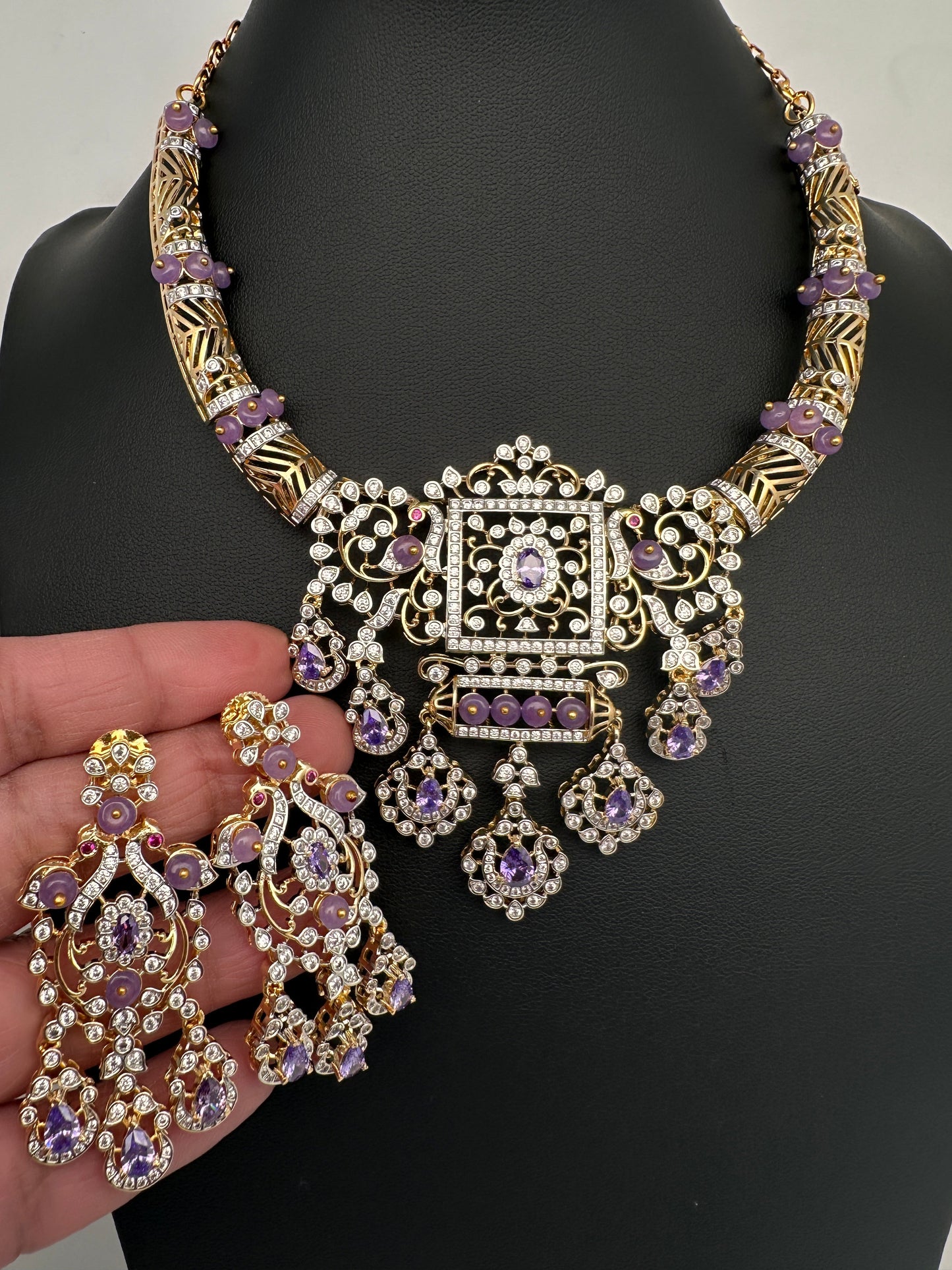 AD Color Stone Kanthi Short Necklace - Purple