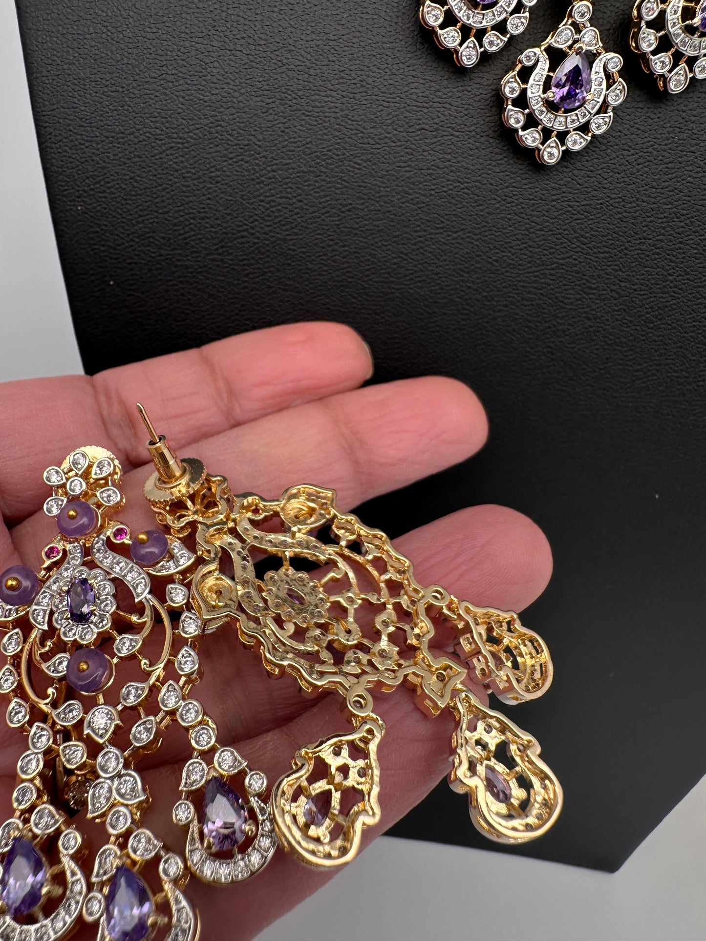 AD Color Stone Kanthi Short Necklace - Purple