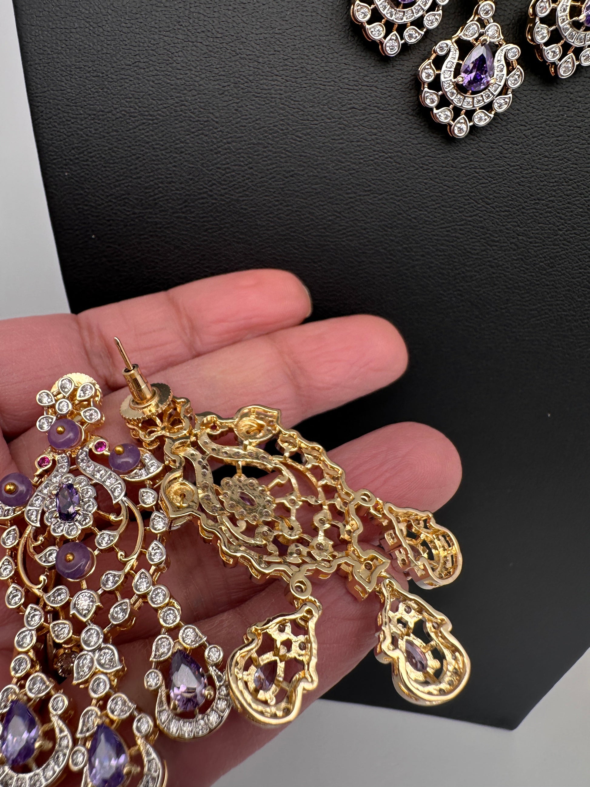 AD Color Stone Kanthi Short Necklace - Purple