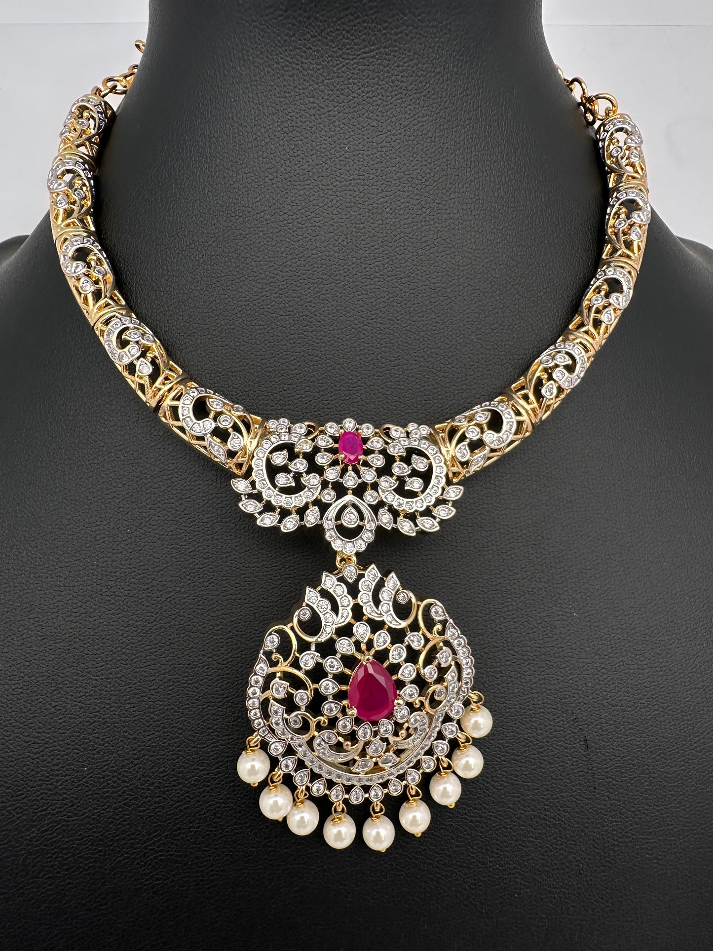 AD Color Stone Kanthi Short Necklace - Red