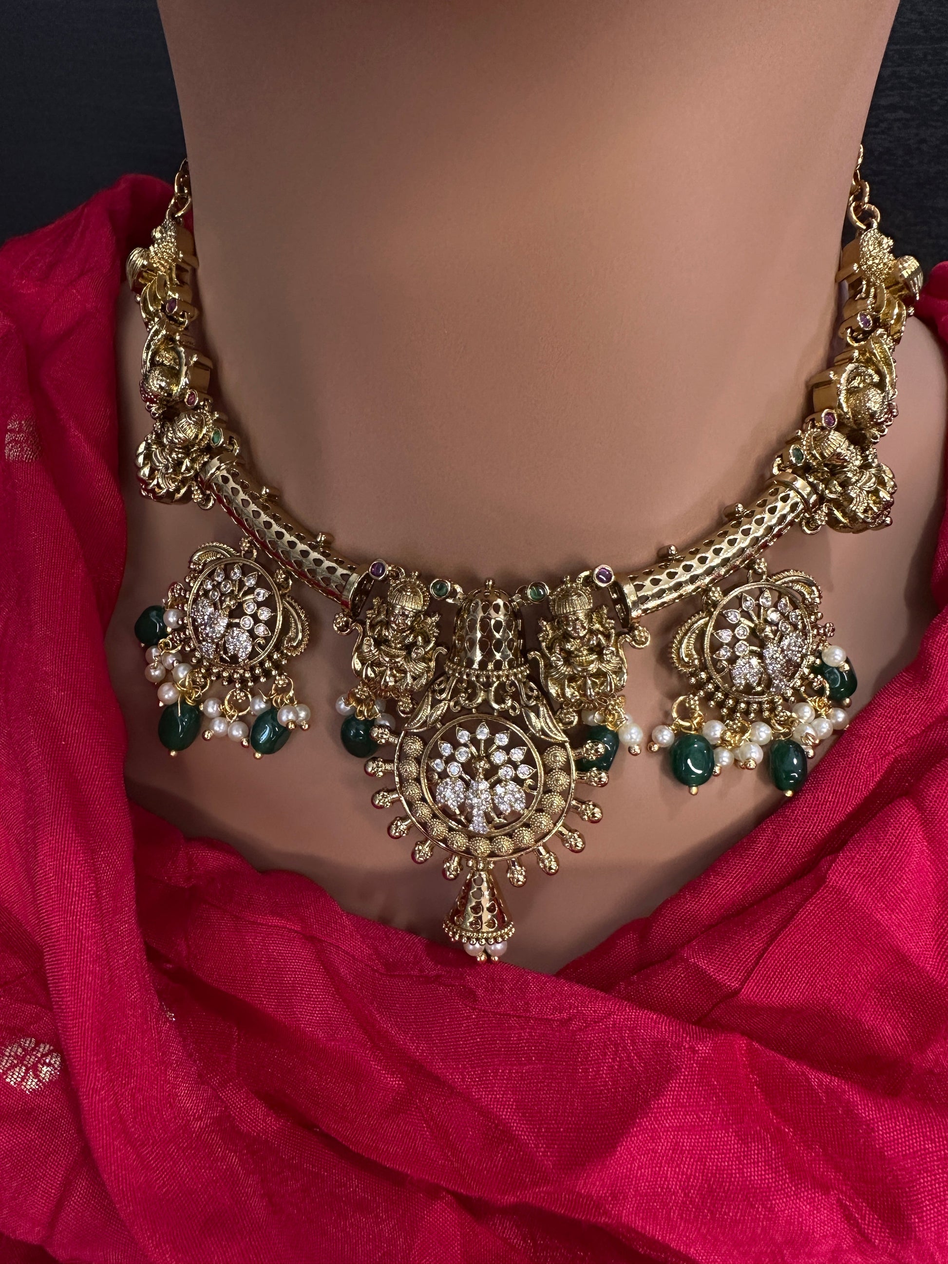 Matte Goddess Lakhmi Color Stone Kanthi Short Necklace - Green