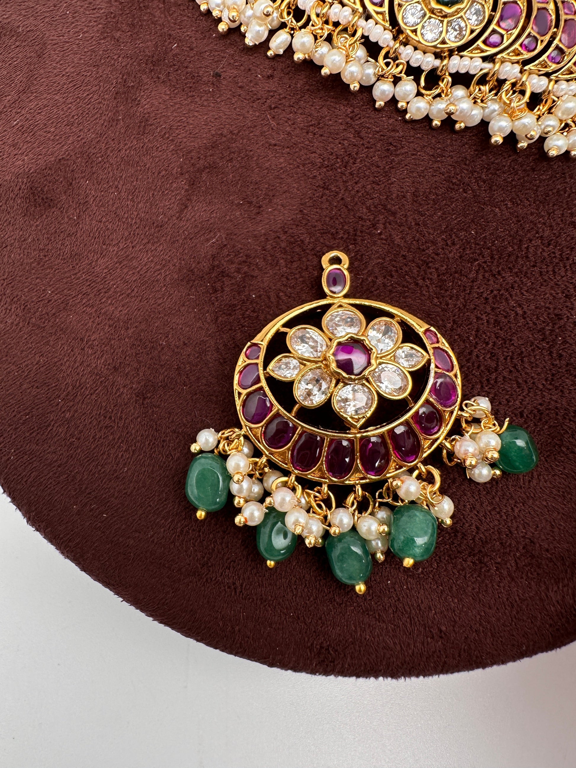 Matte Kemp Detachable Pendent Neckline Short Necklace - Green