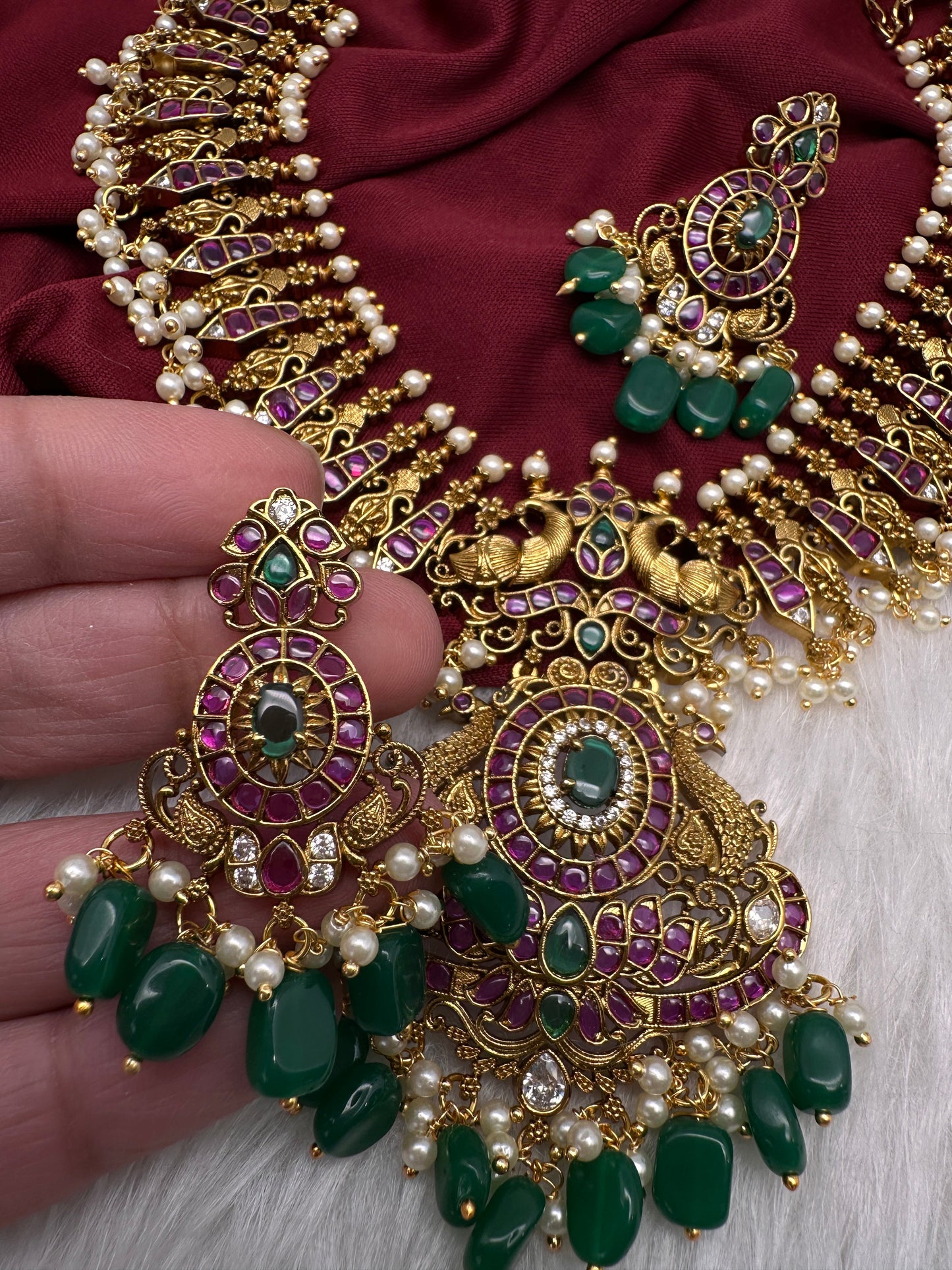 Matte Kemp Peacock Short Necklace