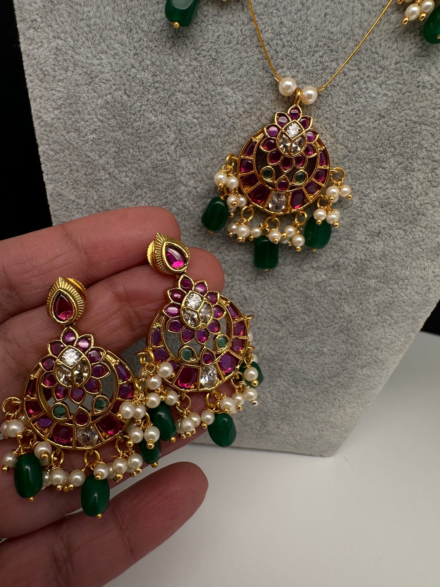 Kempu Dainty Invisible Short Necklace - 