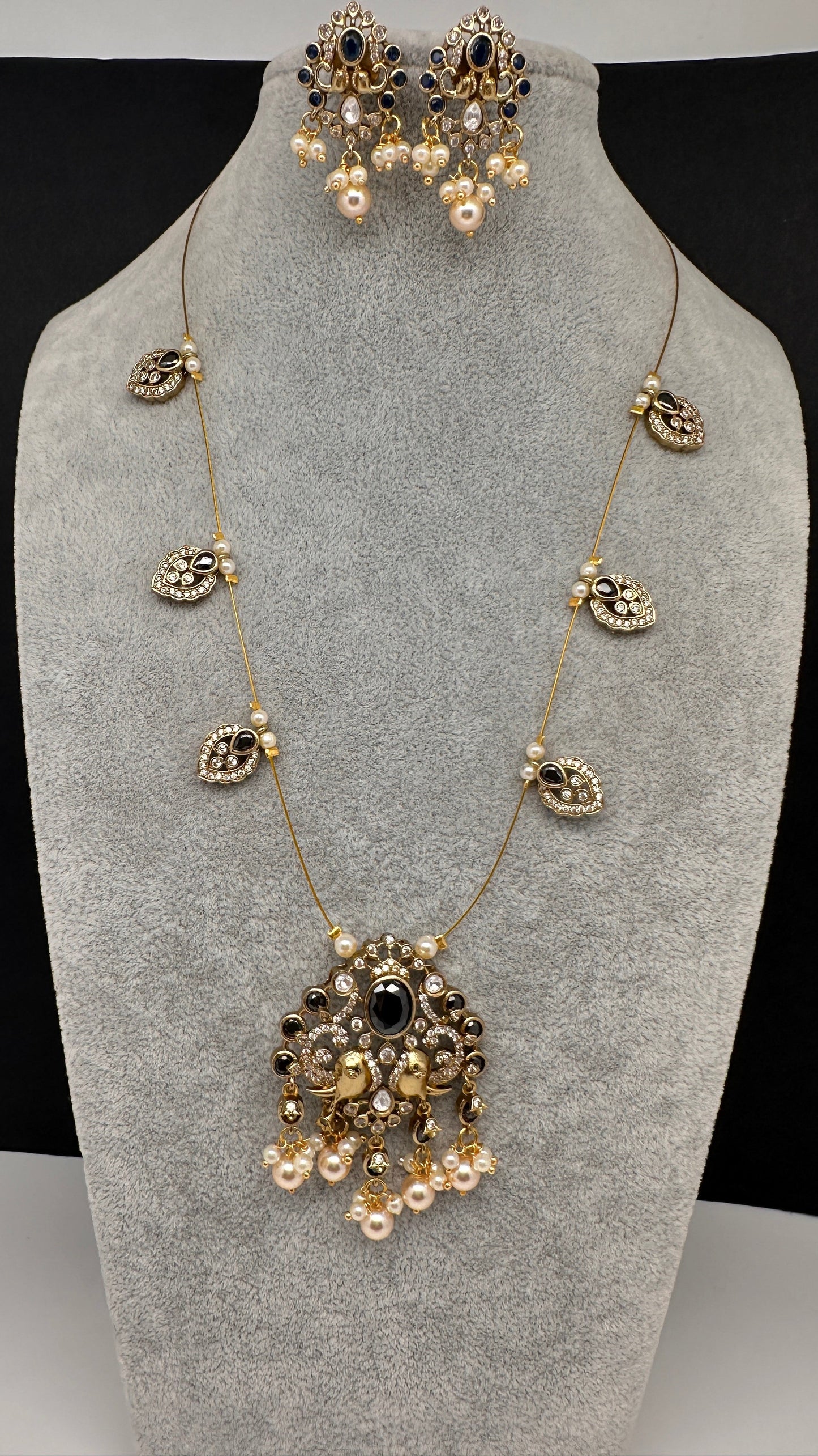 CZ Victorian Dainty Invisible Short Necklace - Blue