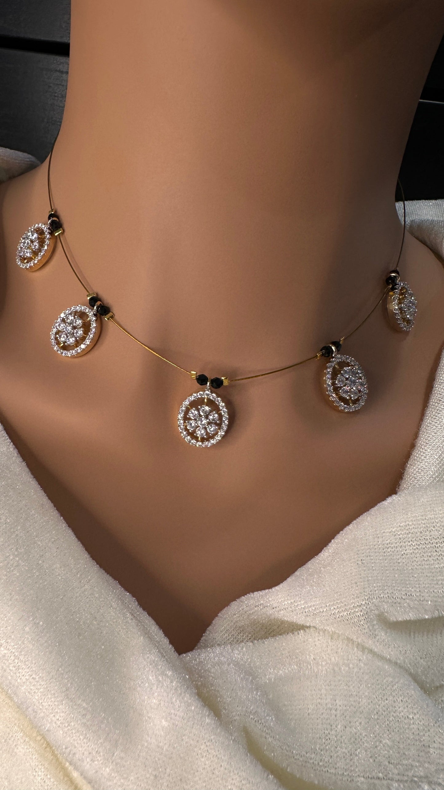 AD Dainty Invisible Short Necklace - 