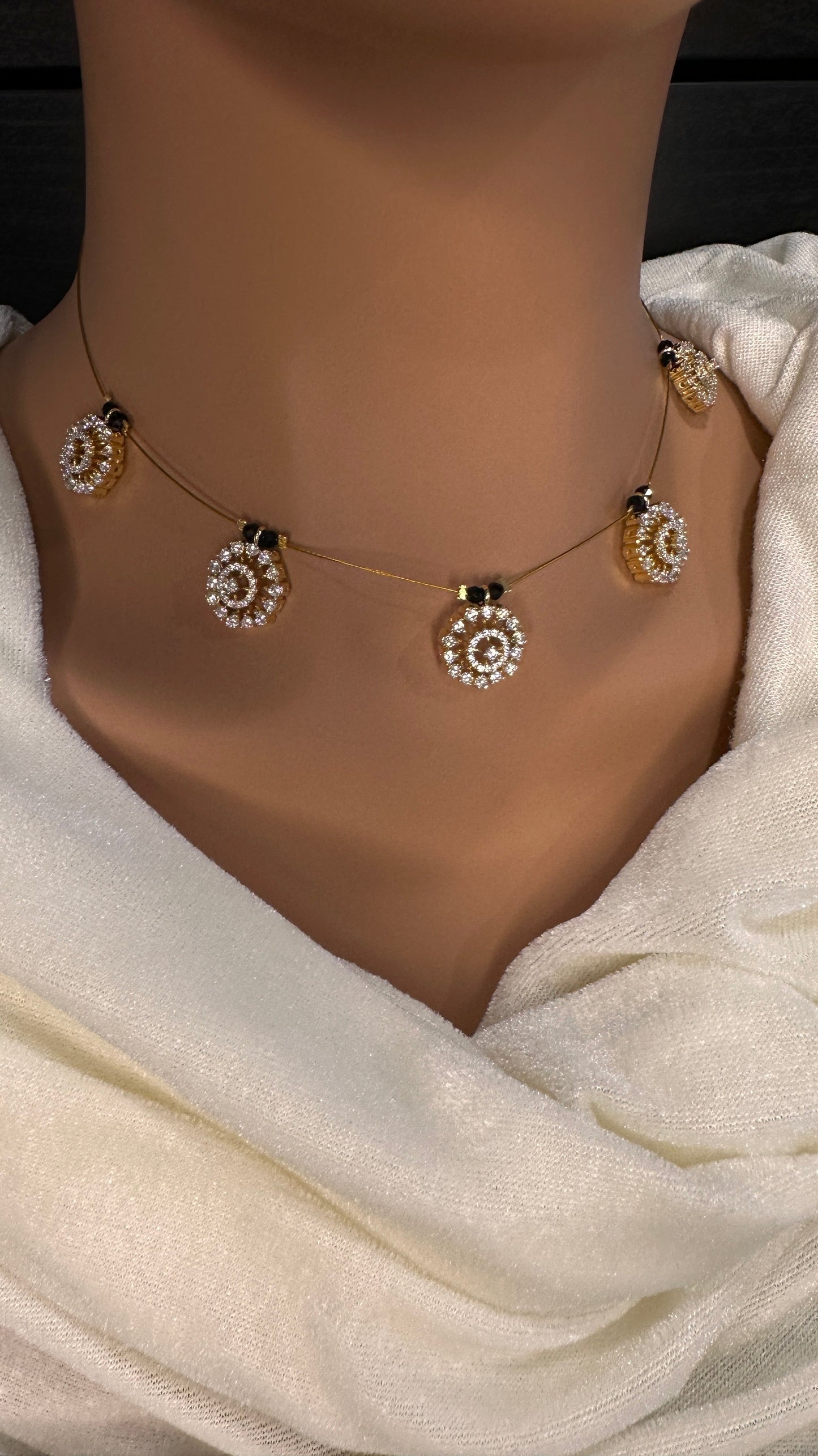 AD Dainty Invisible Short Necklace - 