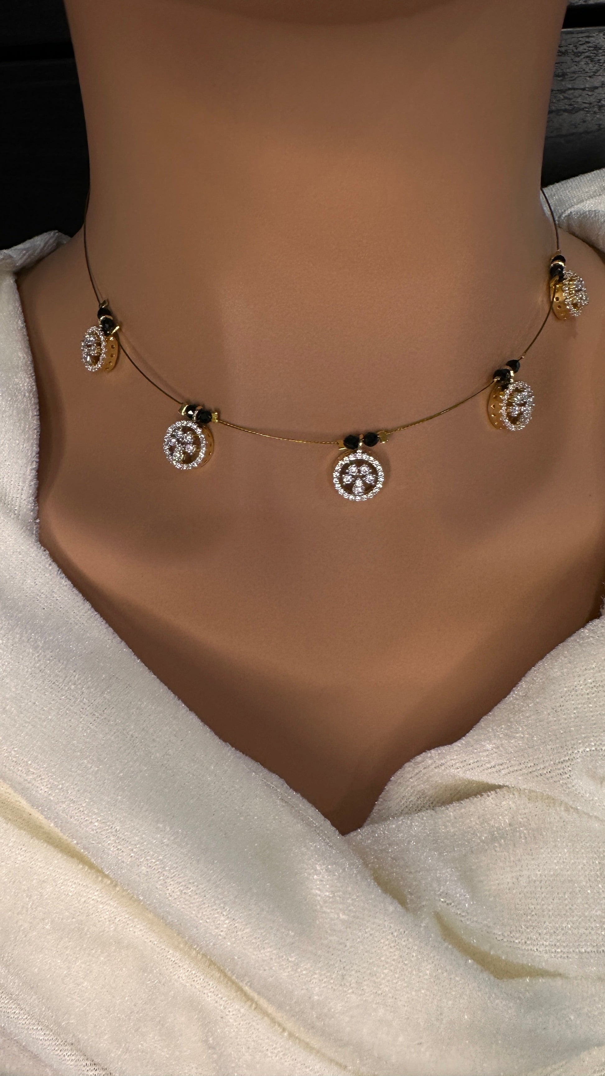 AD Dainty Invisible Short Necklace - 