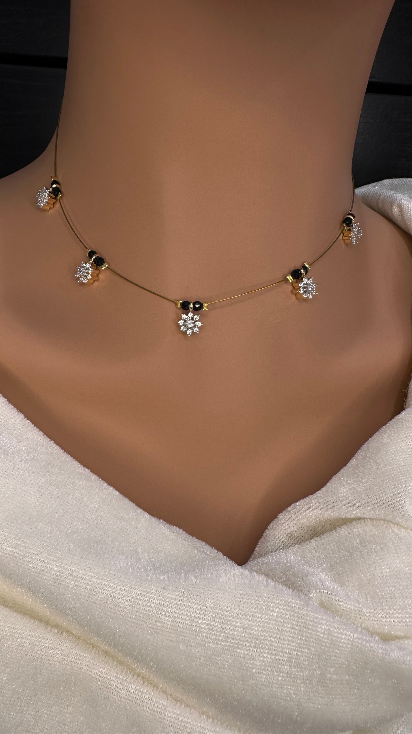 AD Dainty Invisible Short Necklace - 