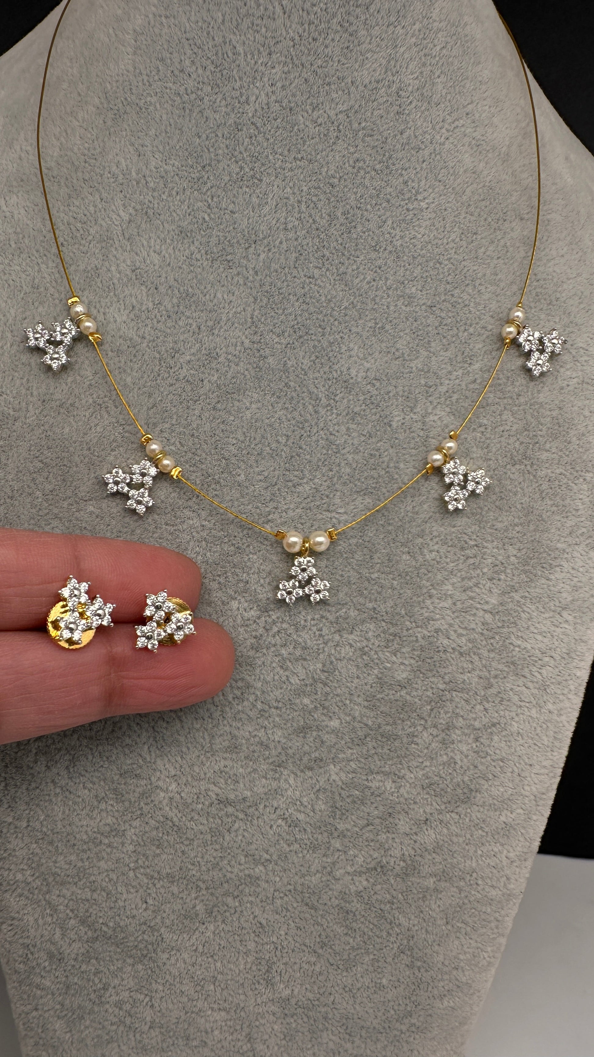 AD Dainty Invisible Short Necklace - 