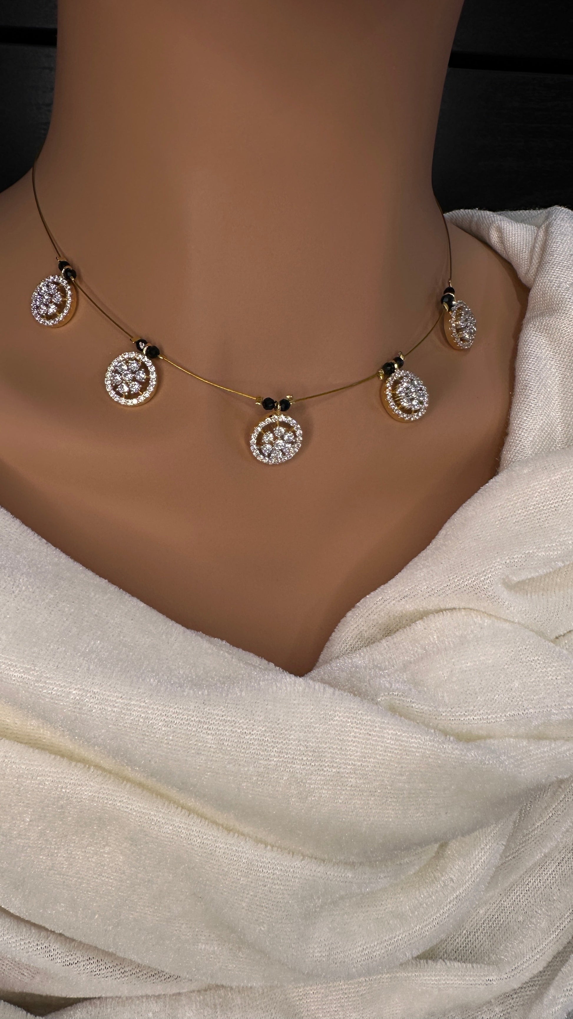 AD Dainty Invisible Short Necklace - 