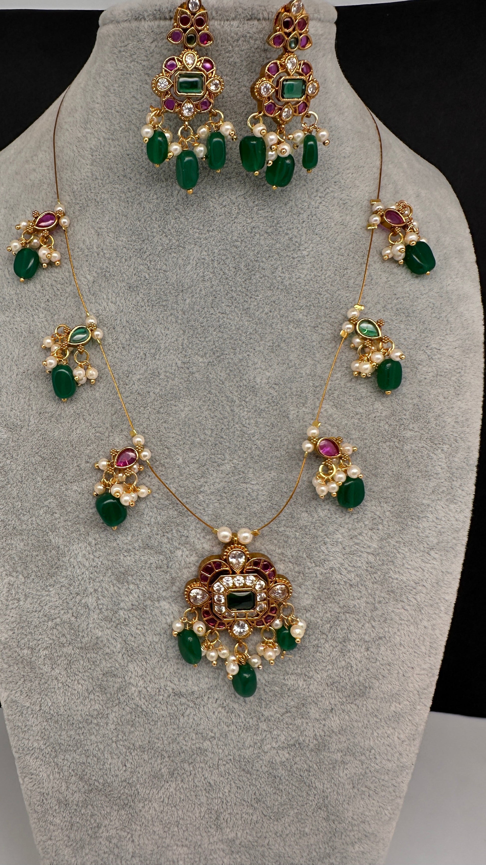 AD Dainty Invisible Short Necklace - 