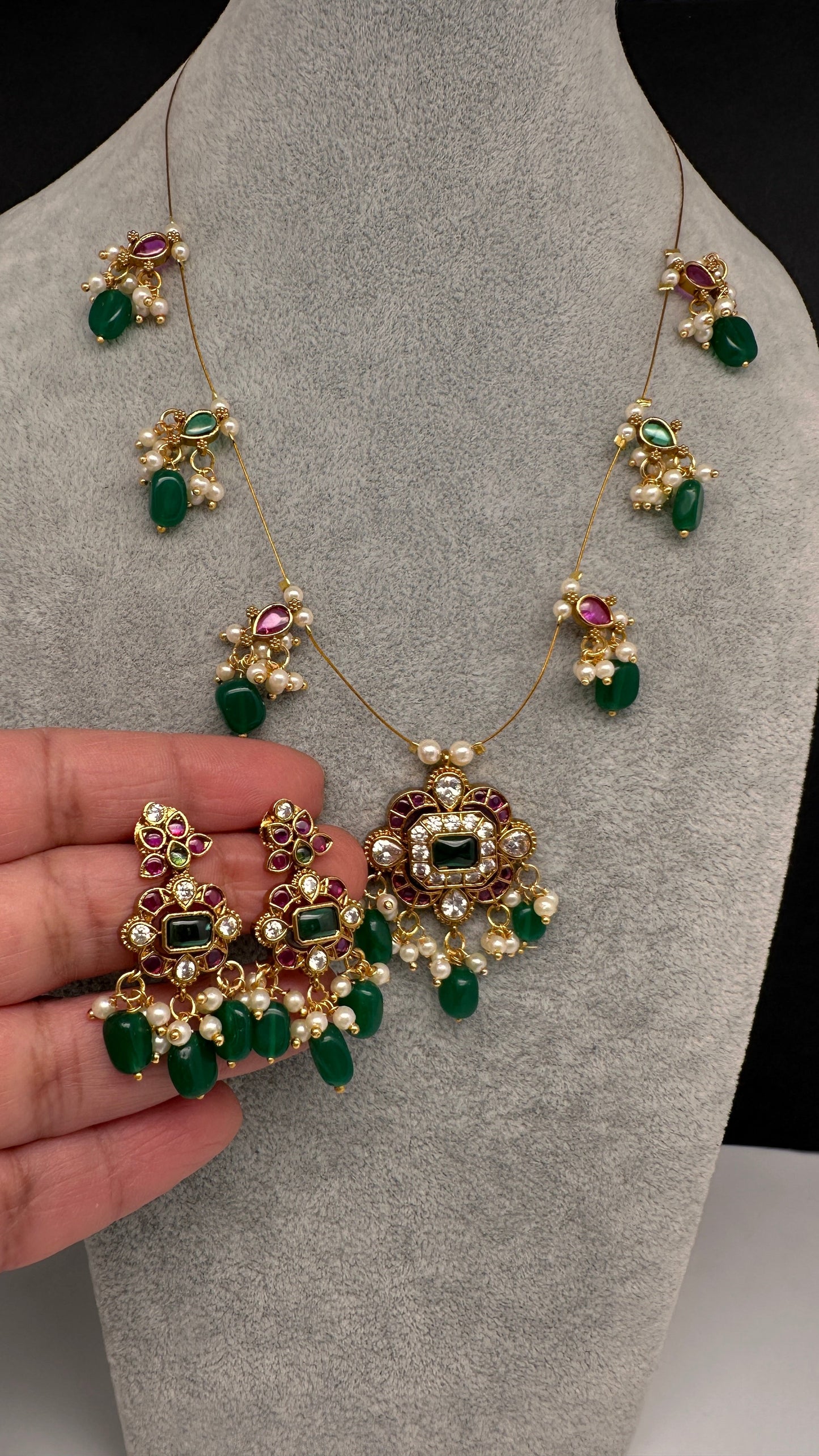 AD Dainty Invisible Short Necklace - 