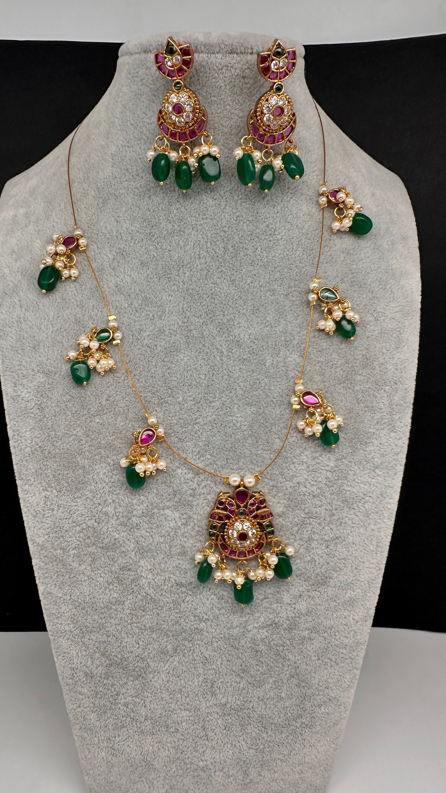 AD Dainty Invisible Short Necklace - 