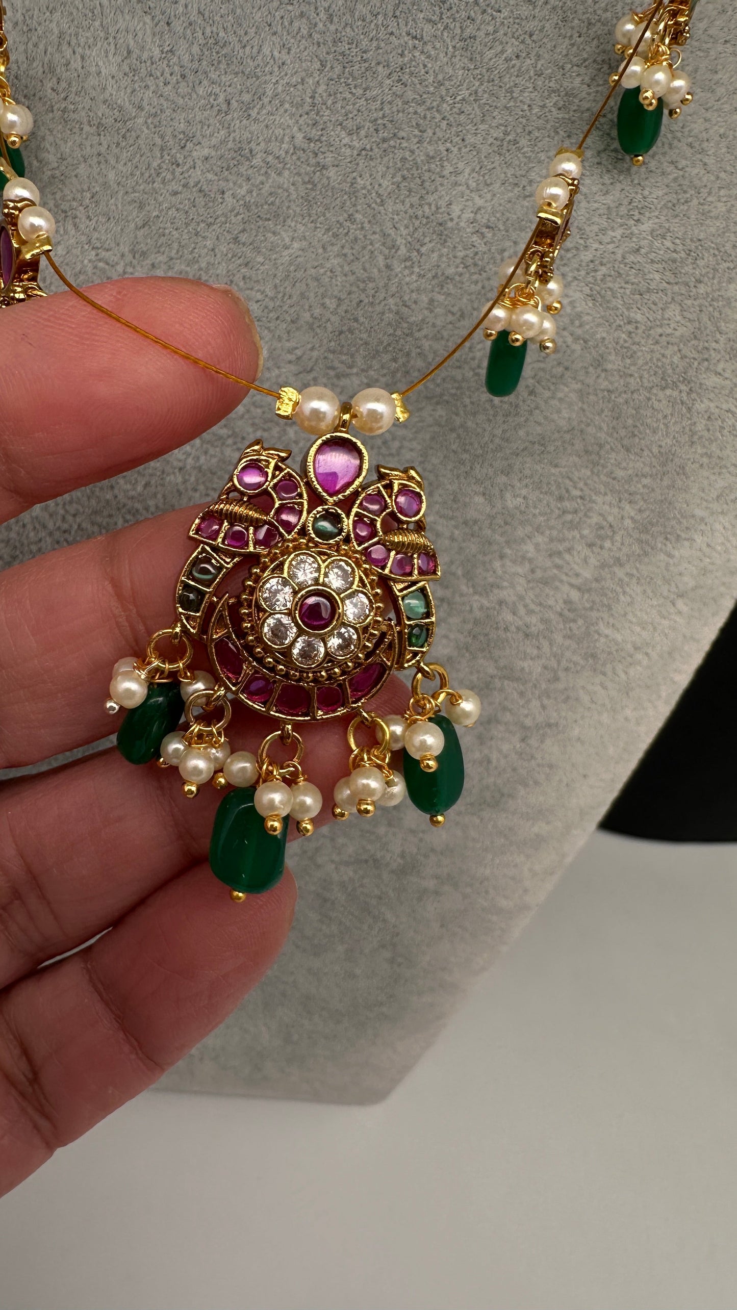 AD Dainty Invisible Short Necklace - 