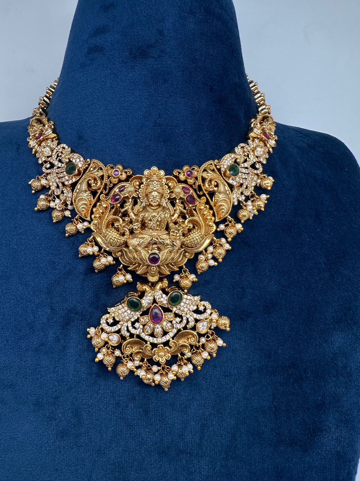 Goddess Lakshm Short Matte Necklace - 