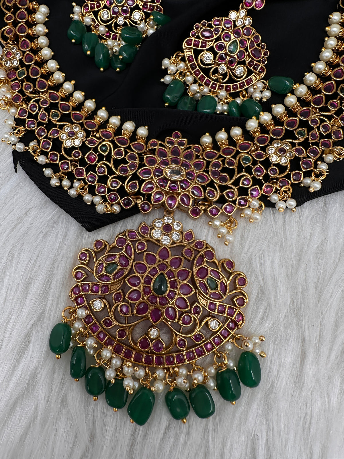Kempu Floral Short Matte Necklace - 
