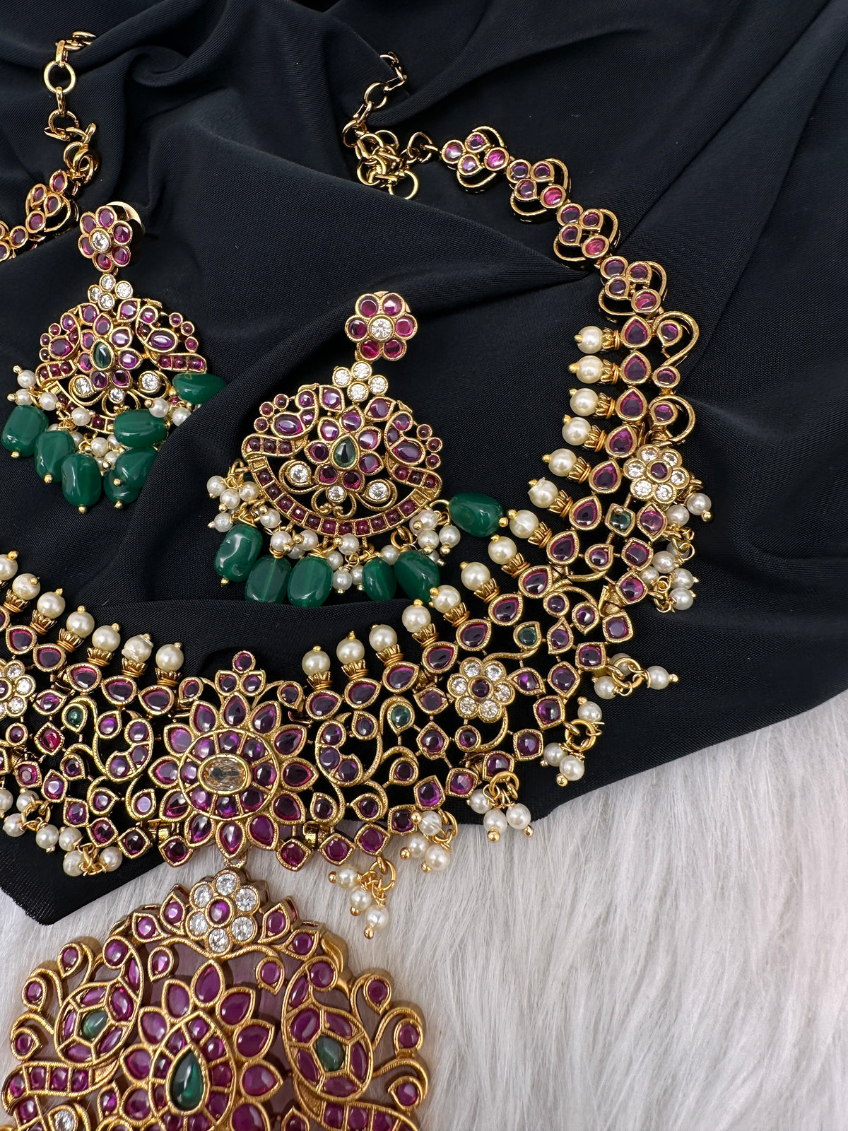 Kempu Floral Short Matte Necklace - 