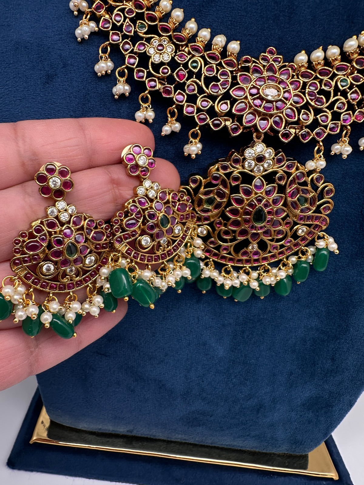 Kempu Floral Short Matte Necklace - 