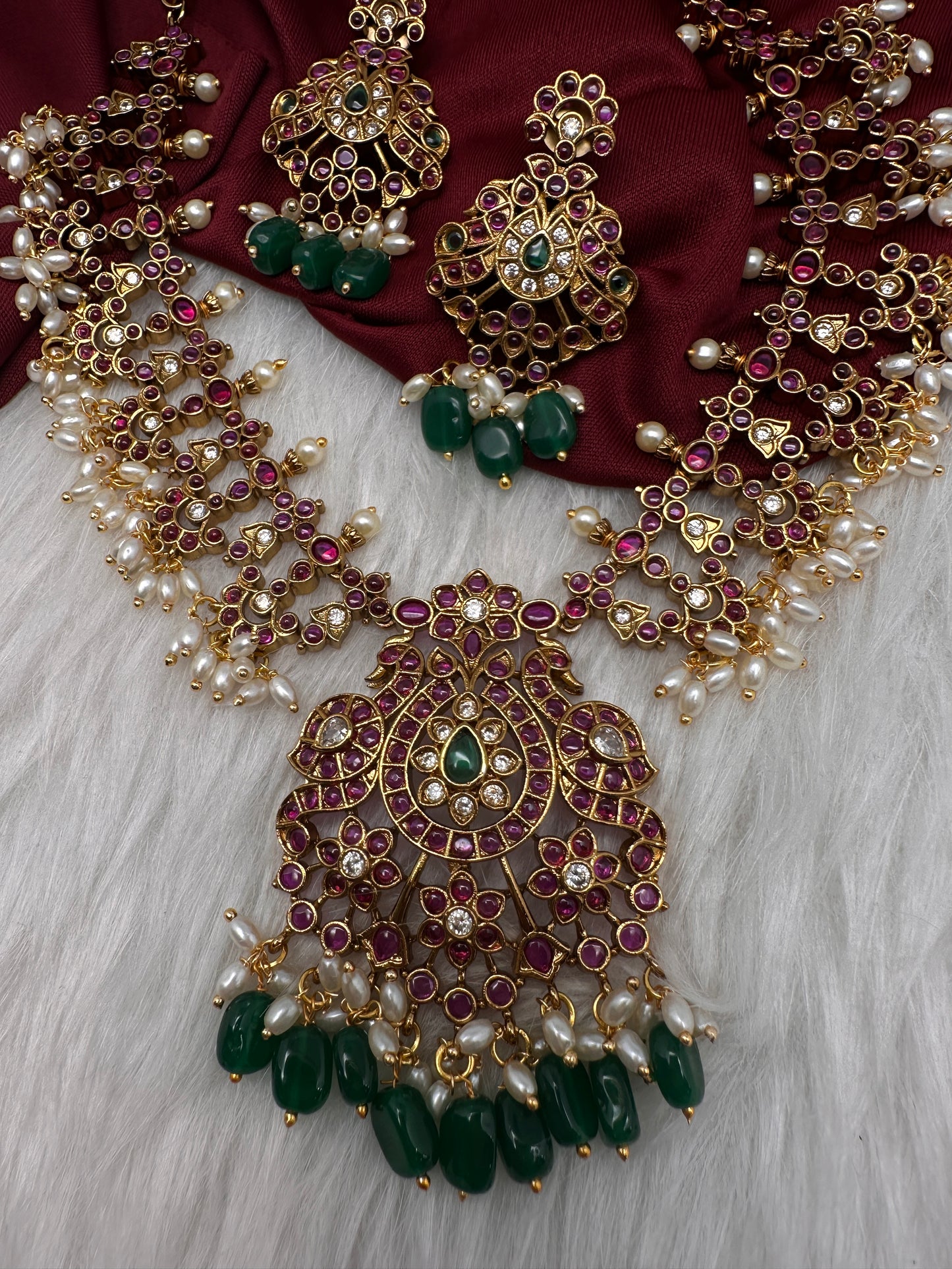 Kempu Peacock Short Matte Necklace - 