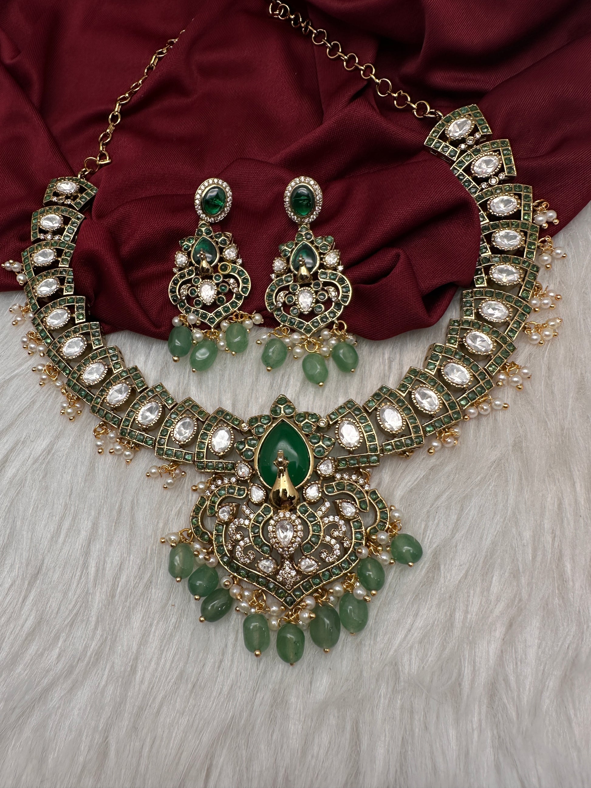 Moissanite Kempu Peacock Ethnic Short Matte Necklace - Green