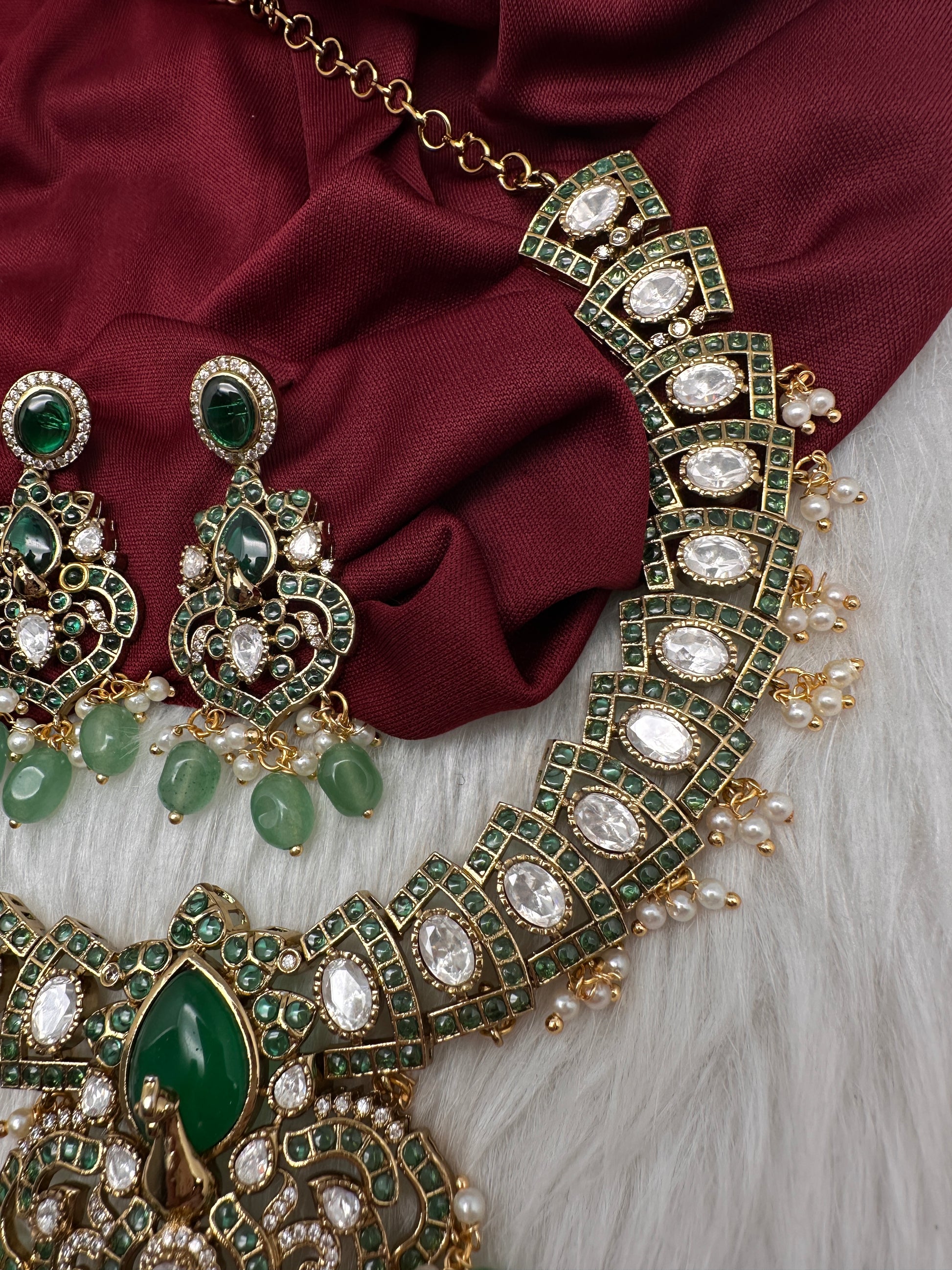 Moissanite Kempu Peacock Ethnic Short Matte Necklace - Green