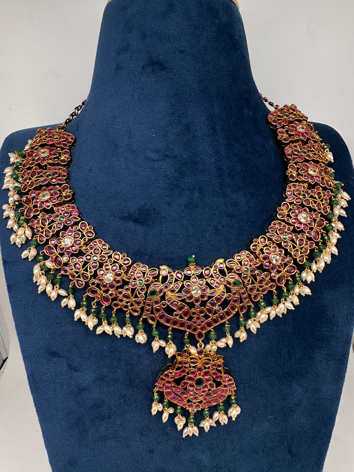 Kempu Floral Short Matte Necklace - 