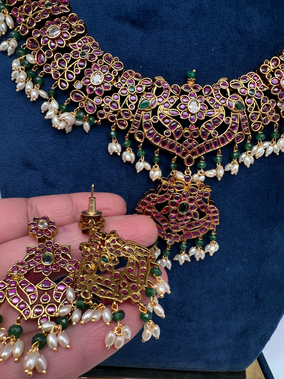 Kempu Floral Short Matte Necklace - 