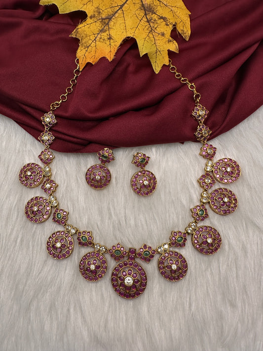 Kempu Floral Bottu Mala Short Matte Necklace - 