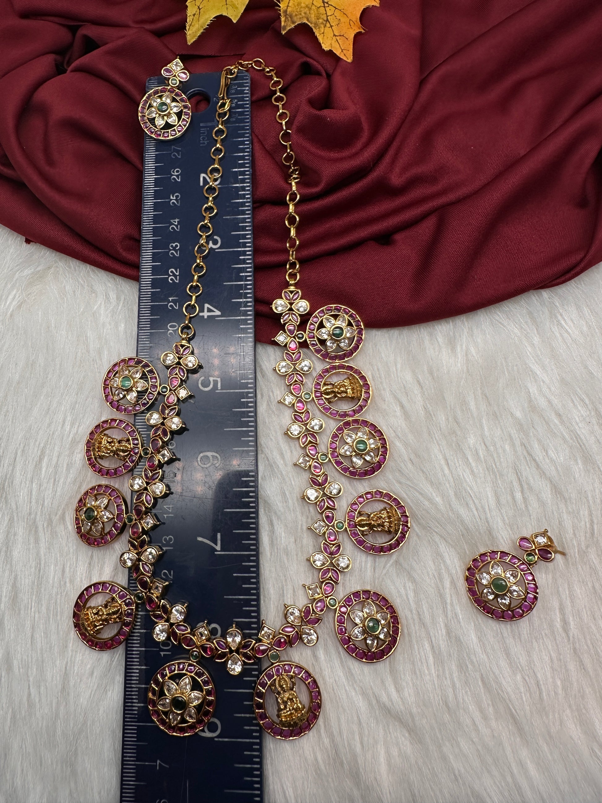Kempu goddess Lakshmi Floral Bottu Mala Short Matte Necklace - 