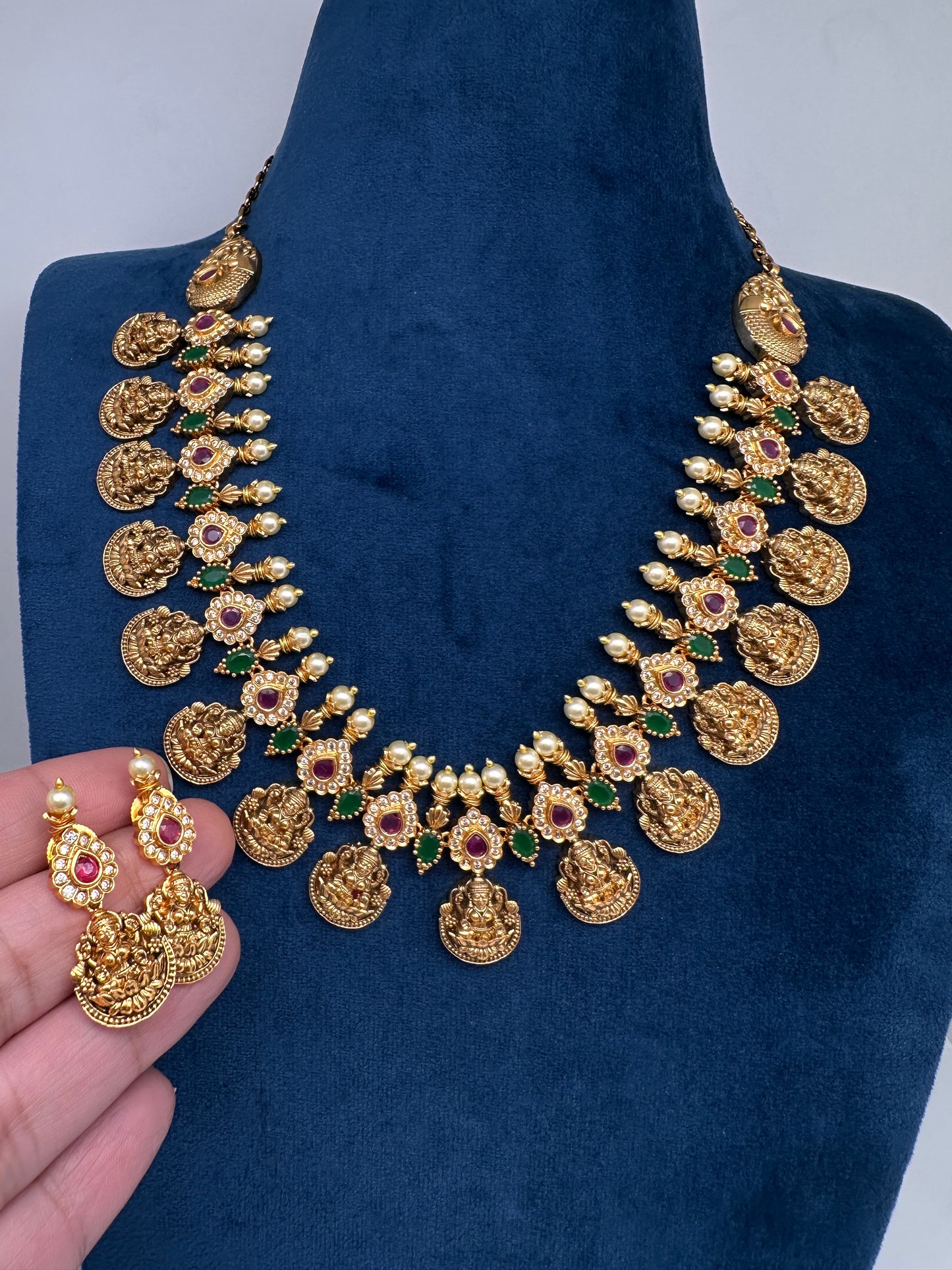 Multi Color Stones Goddess Lakshmi Short Necklace - 