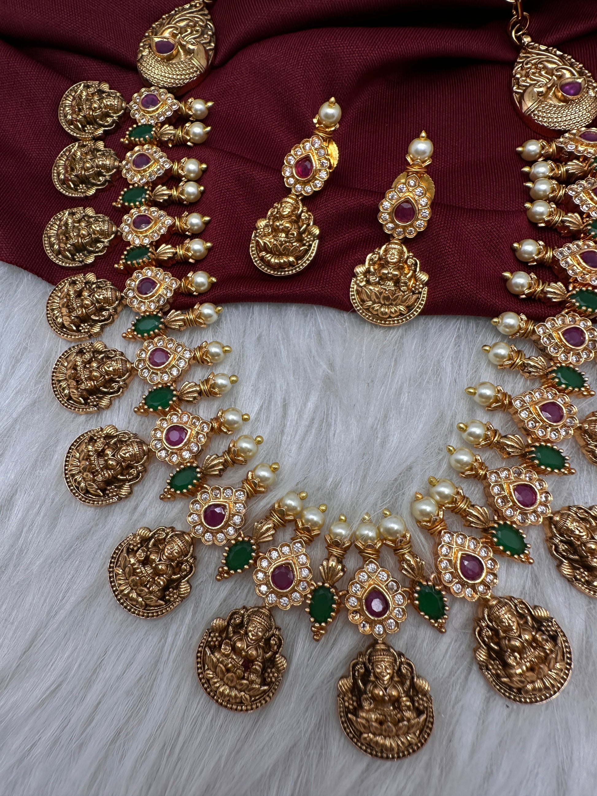 Multi Color Stones Goddess Lakshmi Short Necklace - 